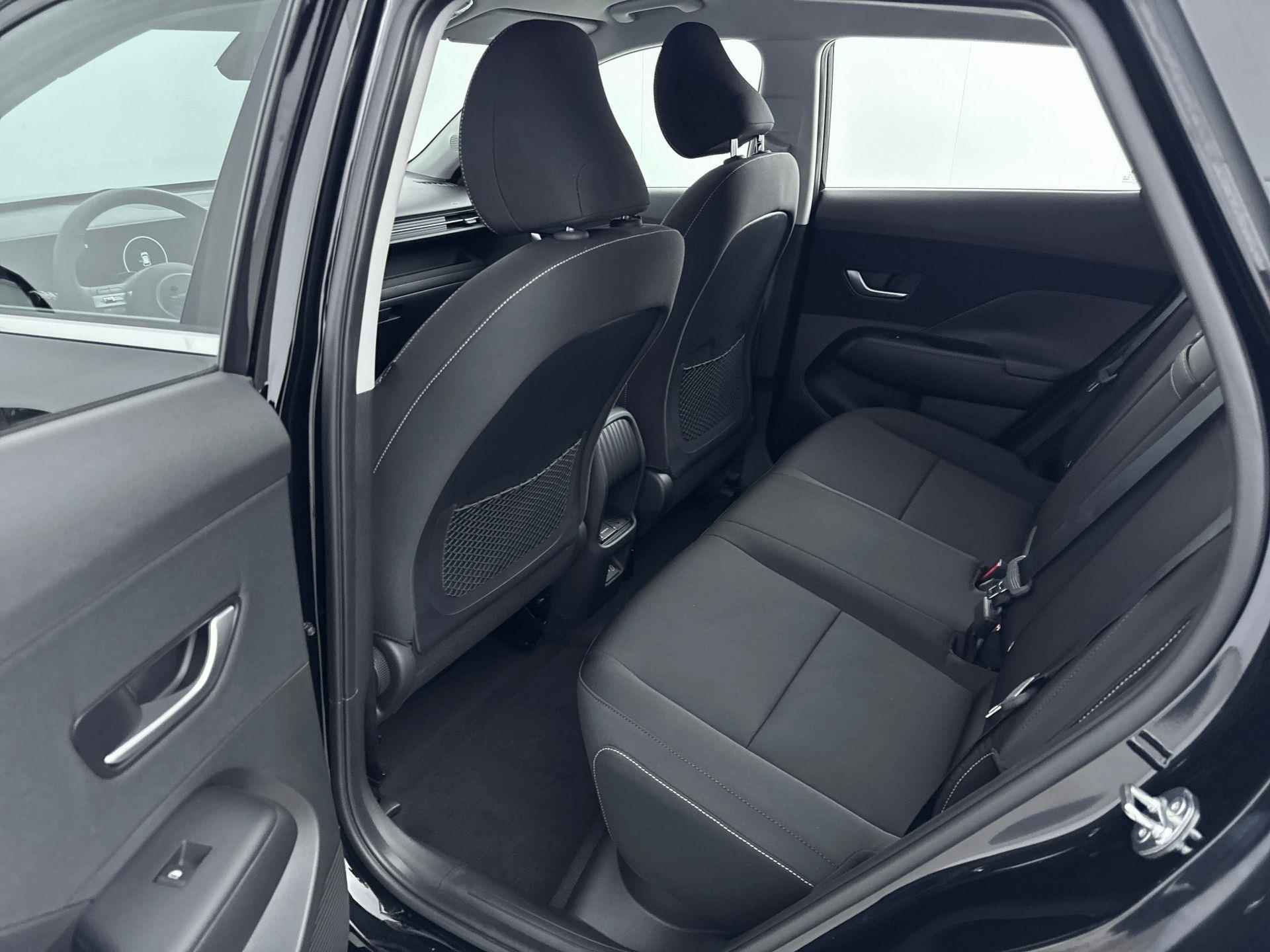 Hyundai Kona Electric Comfort 65.4 kWh | 514km Actieradius! | Bluelink app | Navigatie | Camera | Adaptive cruise control | - 10/28
