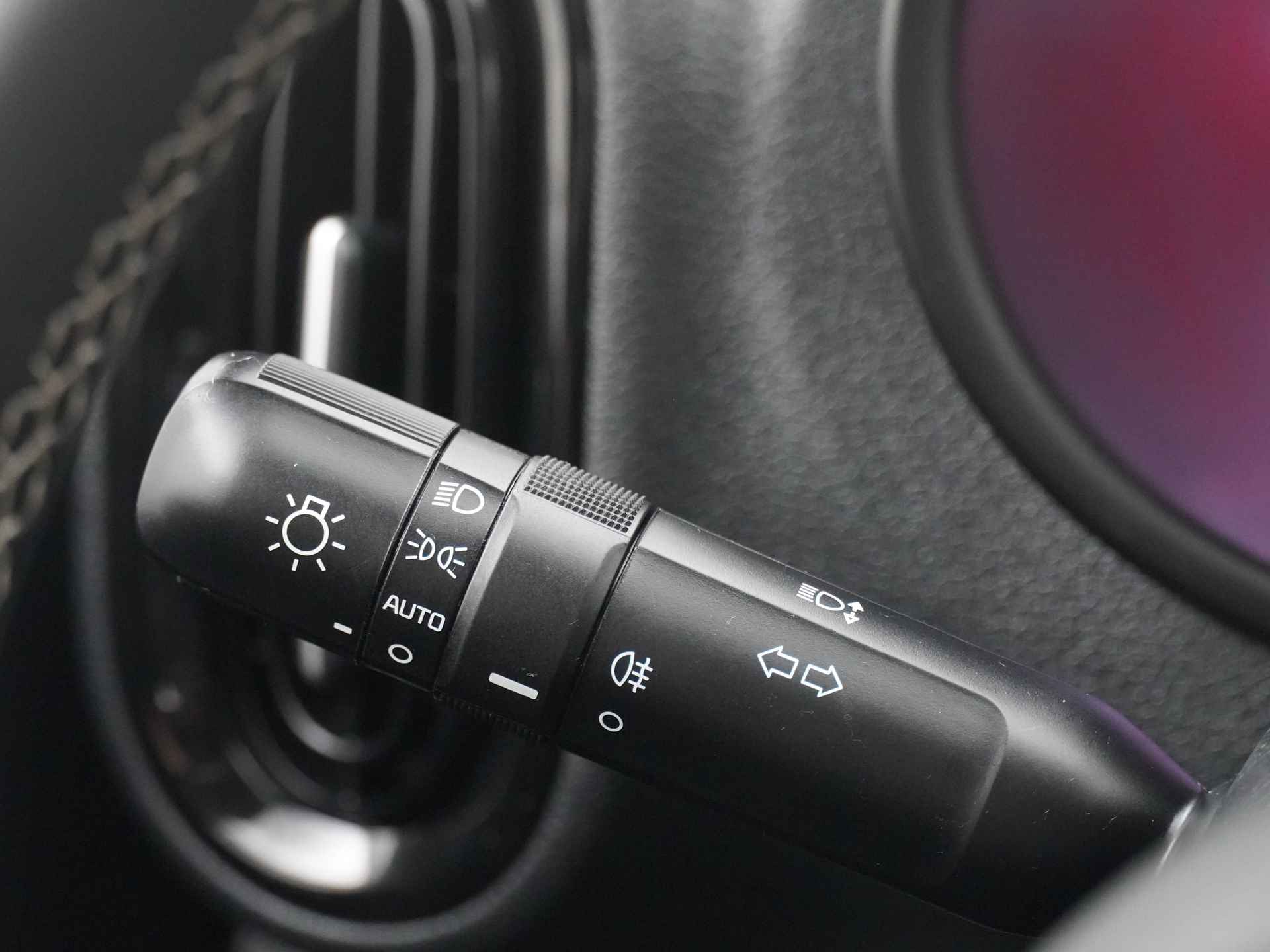 Kia Picanto 1.0 DPi DynamicLine - Achteruitrijcamera - Airco - Cruise Control - Apple Carplay/Android Auto - Fabrieksgarantie Tot 2030 - 25/50