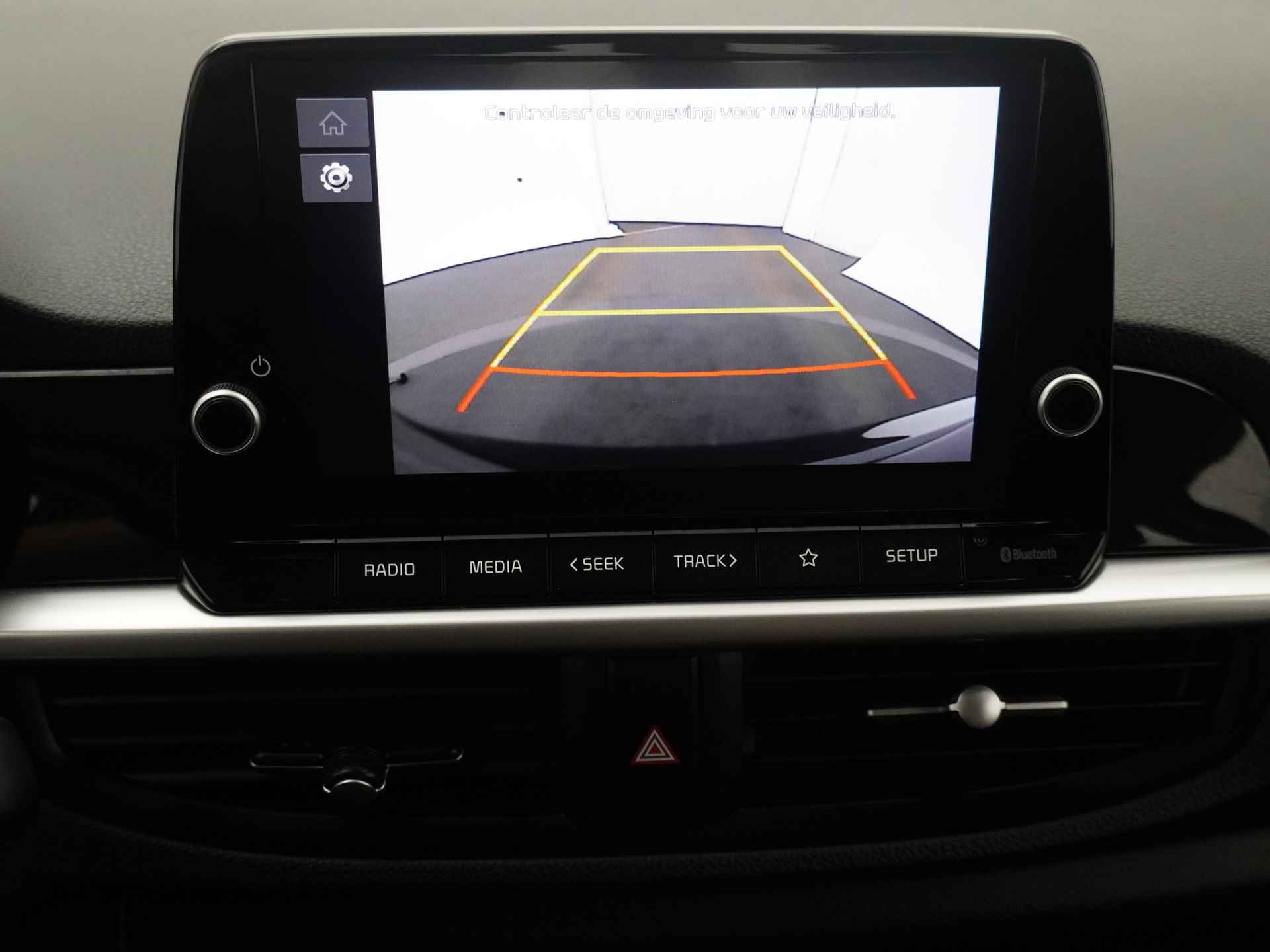 Kia Picanto 1.0 DPi DynamicLine - Achteruitrijcamera - Airco - Cruise Control - Apple Carplay/Android Auto - Fabrieksgarantie Tot 2030 - 30/50