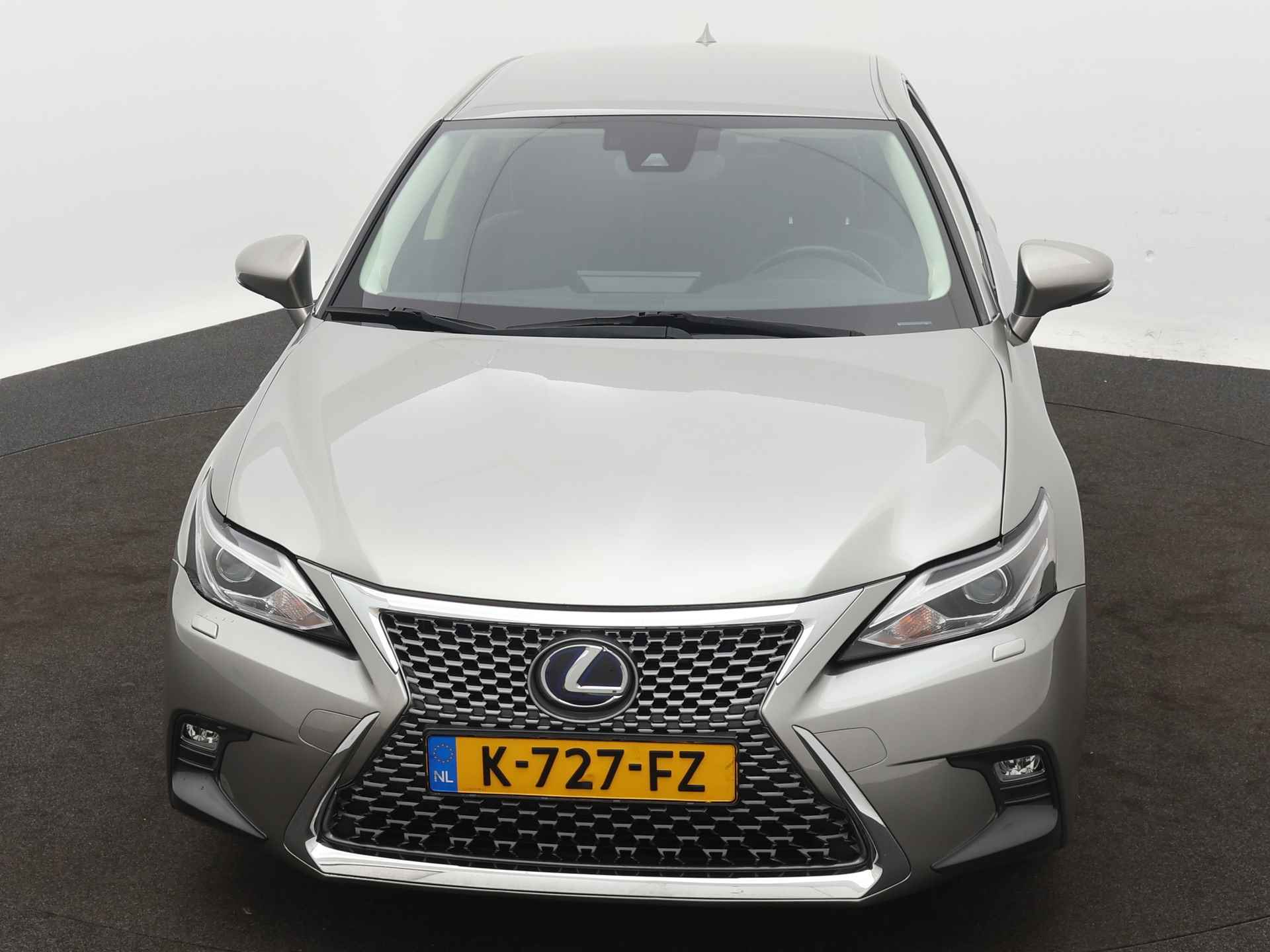 Lexus CT 200h Ultimate Edition | Navigatie | Camera | LM velgen | Cruise Control Adaptief | Climate Control | - 28/43