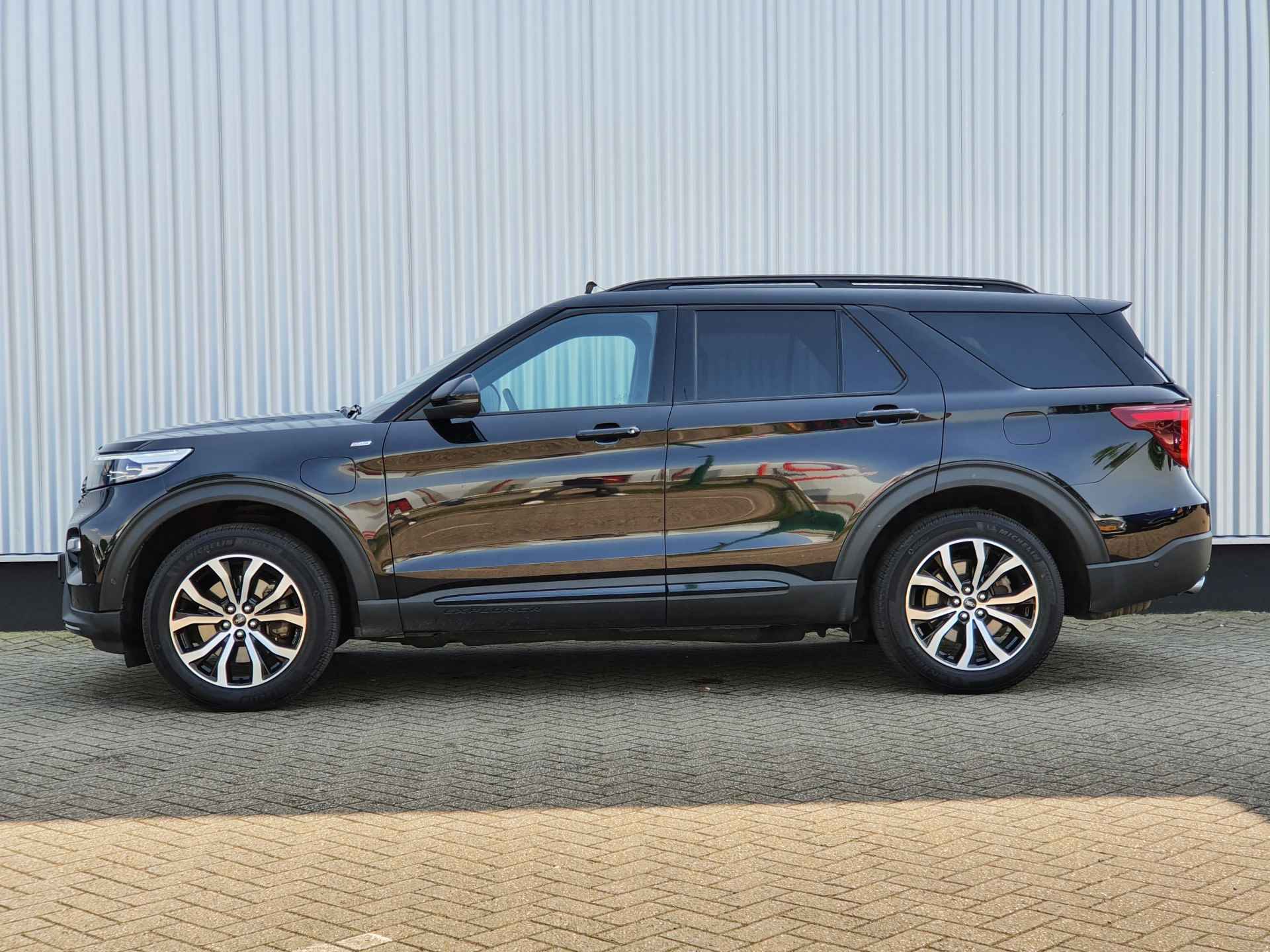 Ford Explorer 3.0 V6 EcoBoost PHEV ST-Line | Verlengde Garantie 5 jr - 100dkm | BTW-Auto | Trekhaak! | Massagestoelen - 15/52