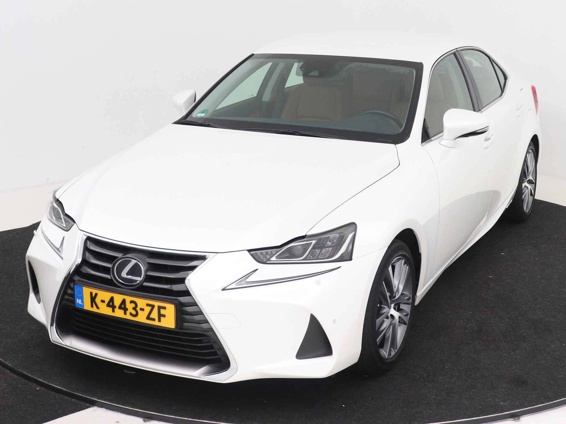 Lexus IS 300h Hybrid Business Line Pro | Leer | Stoelverwarming | Premium Navigatie | Safety System+ | - 26/45