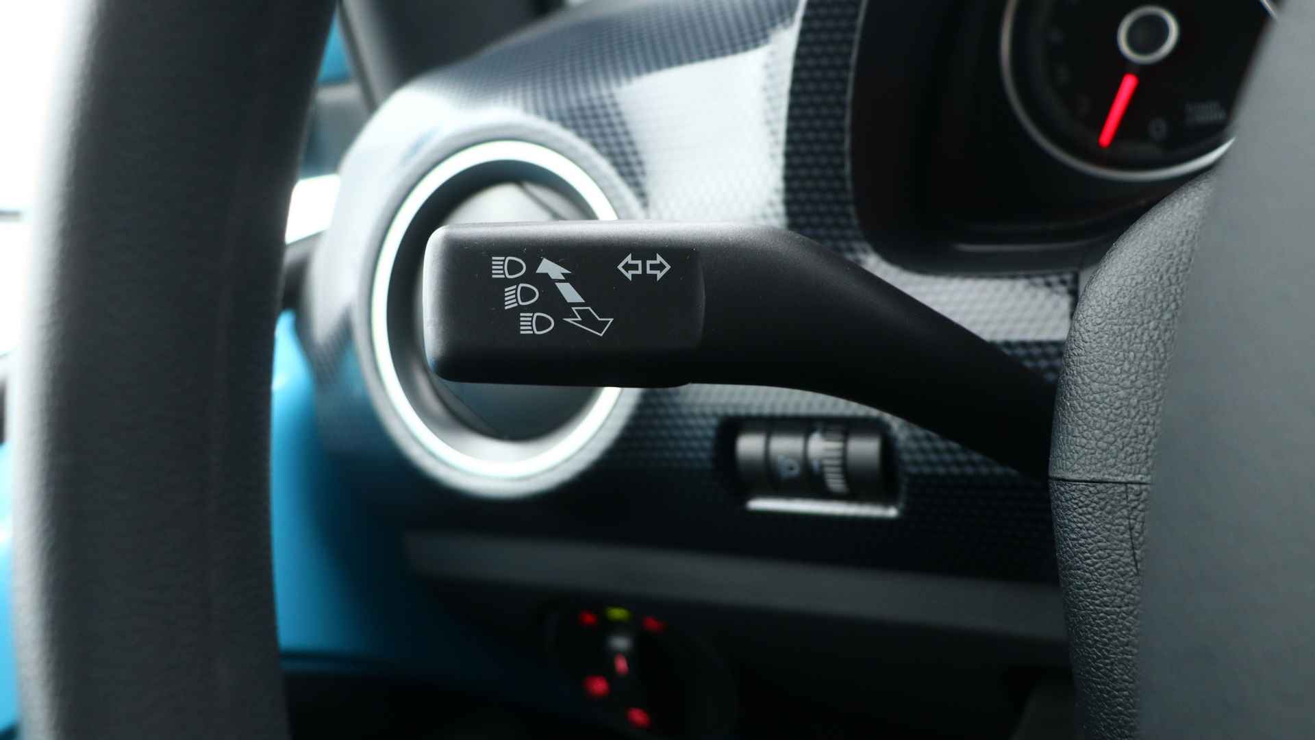 Volkswagen up! 1.0 65pk Lane Assist Airco Bluetooth - 22/31