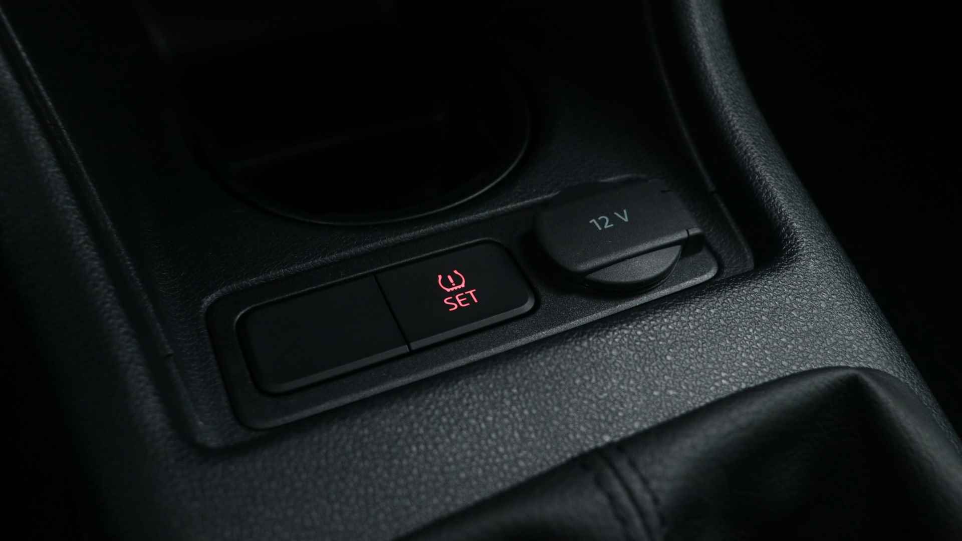 Volkswagen up! 1.0 65pk Lane Assist Airco Bluetooth - 27/31