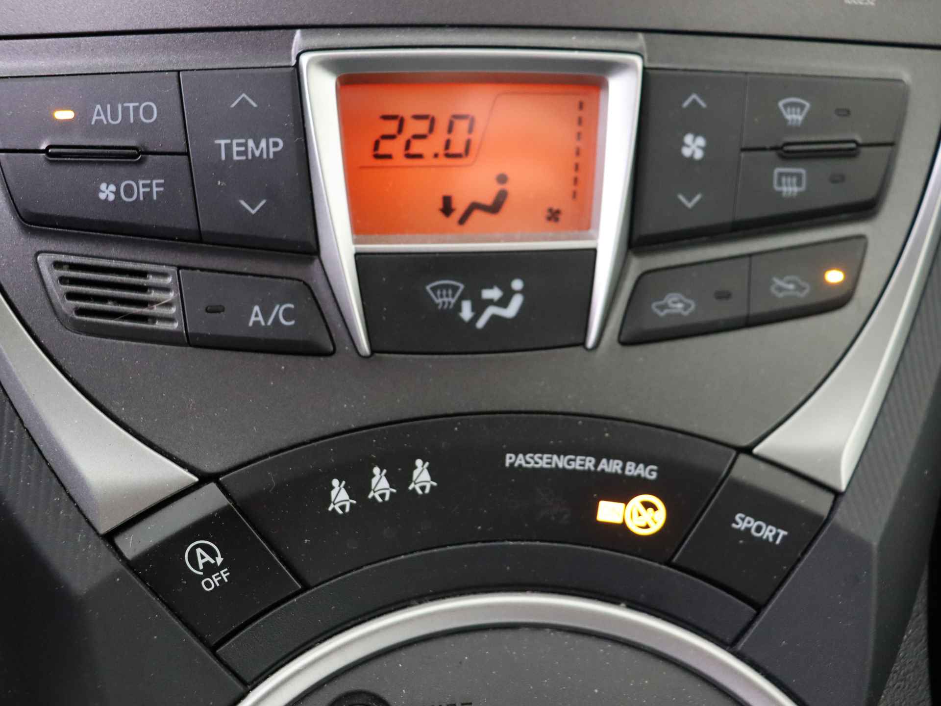 Toyota Verso-S 1.3 VVT-i Aspiration I Navigatie I Climate Control I Cruise Control I Camera I Trekhaak I - 12/43