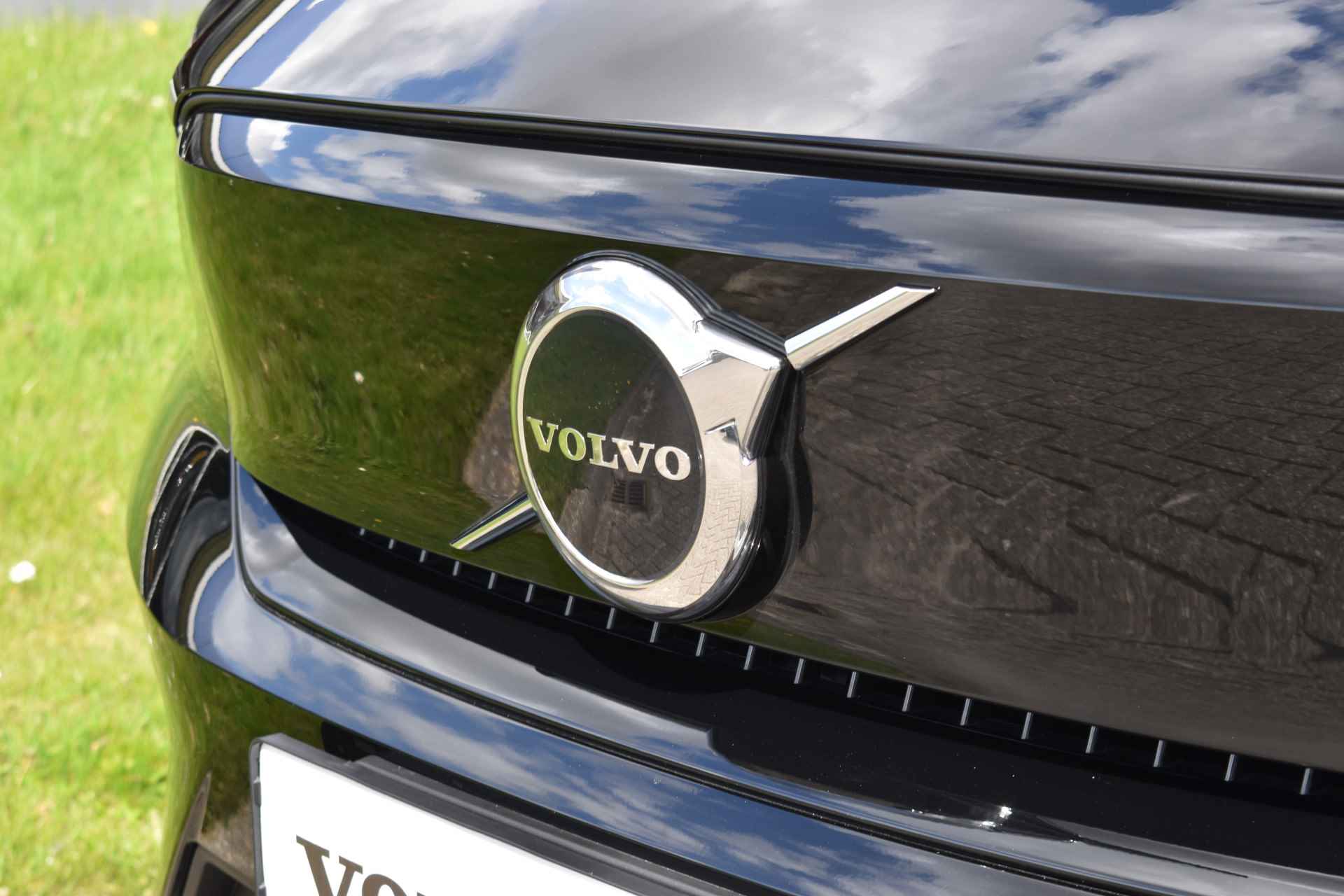 Volvo C40 Recharge 231pk Automaat Plus | NIEUW | Direct leverbaar | Camera | Google Navi | Stoel/Stuur Verwarming | - 4/40
