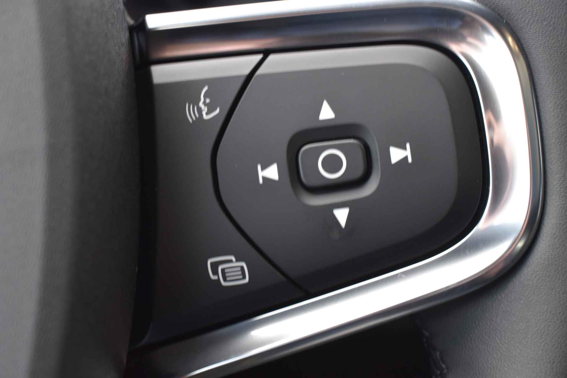 Volvo C40 Recharge 231pk Automaat Plus | NIEUW | Direct leverbaar | Camera | Google Navi | Stoel/Stuur Verwarming | - 27/40