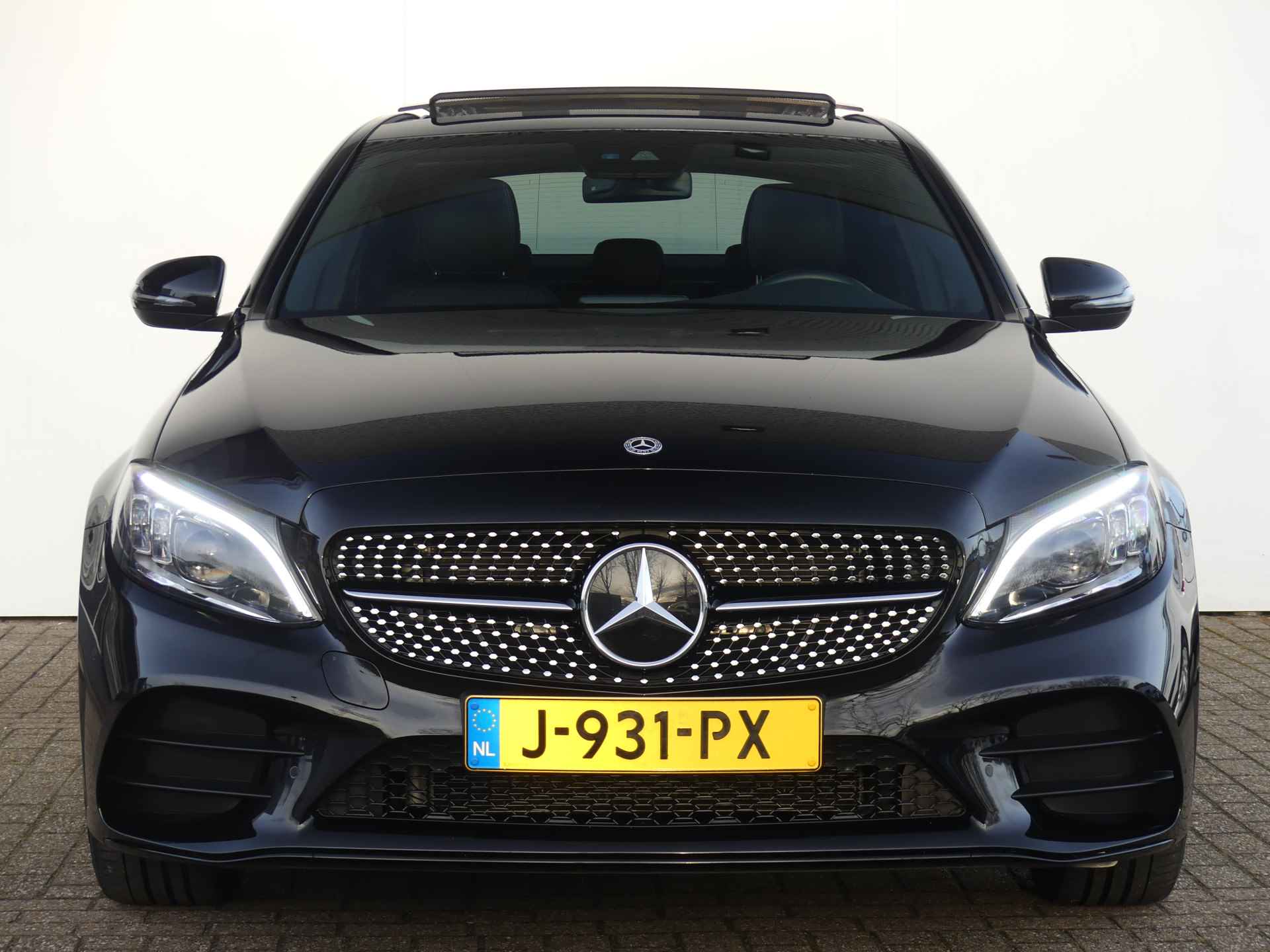 Mercedes-Benz C-Klasse 180 Premium Pack | PANORAMADAK | 19'' LMV | LEDER | AMG-STYLING | NAVI | CAMERA | - 37/39