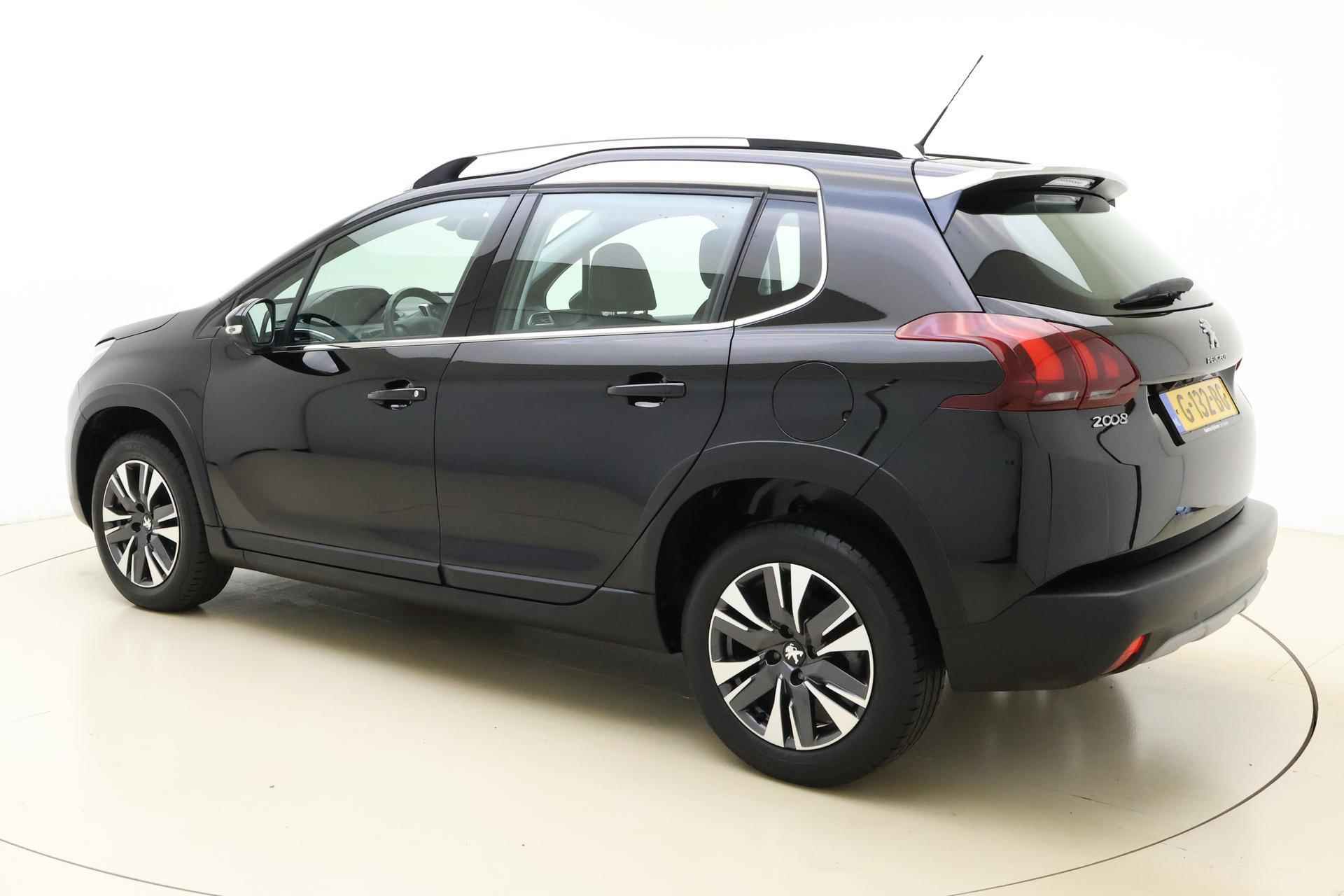 Peugeot 2008 1.2 PureTech Allure 110 PK | Handgeschakeld | Licht metalen velgen | Camera | Cruise Control | Navigatie | Climate Control | 1e eigenaar | Dealer onderhouden - 5/30