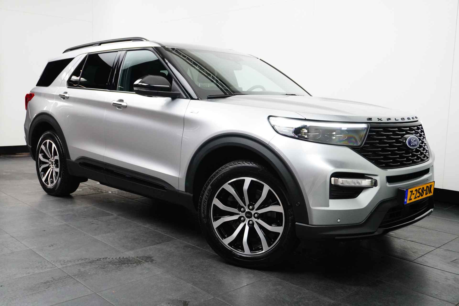 Ford Explorer 3.0 V6 PHEV ST-LINE 7P | BI-TONE | DEALER OH! | PANODAK | ALLE OPTIES! | GROOT SCHERM | LEDER | MEMORY SEATS | B&O | BLIS | ADAP - 12/38