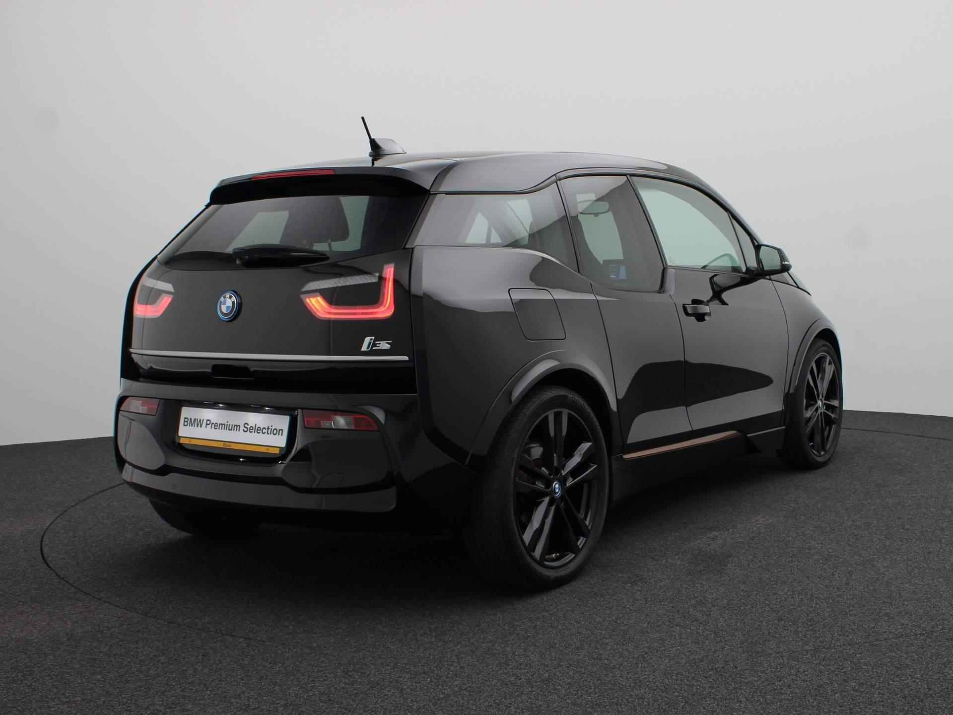 BMW i3 S Roadstyle Edition | Extra Getint Glas Achter | PDC Voor + Achter | Navigatie Professional | 20'' - 2/22