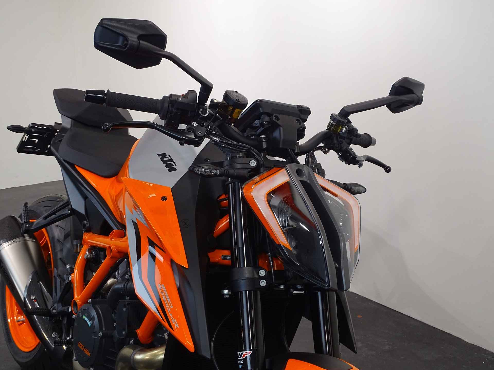 KTM 1290 SUPER DUKE R EVO - 3/12