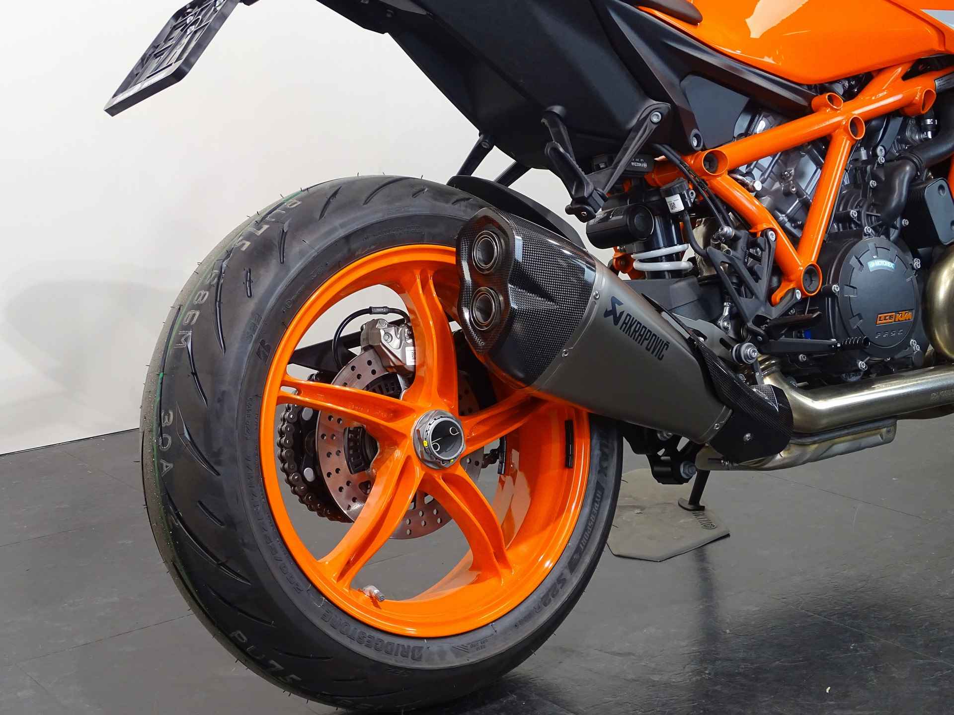 KTM 1290 SUPER DUKE R EVO - 6/12