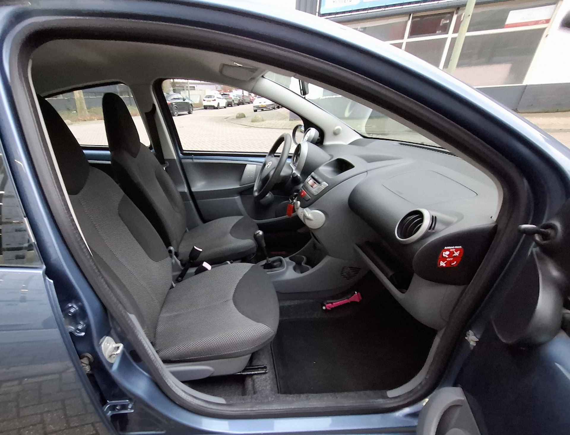 Toyota Aygo 1.0-12V Comfort - 13/14