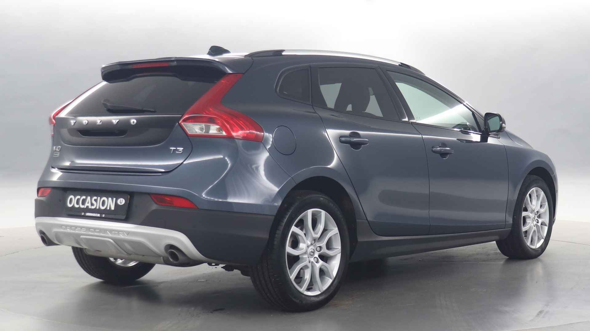 Volvo V40 Cross Country 1.5 T3 153pk Polar+ Luxury Automaat / Leder / Panoramadak / Stoelverwarming / Camera - 2/39