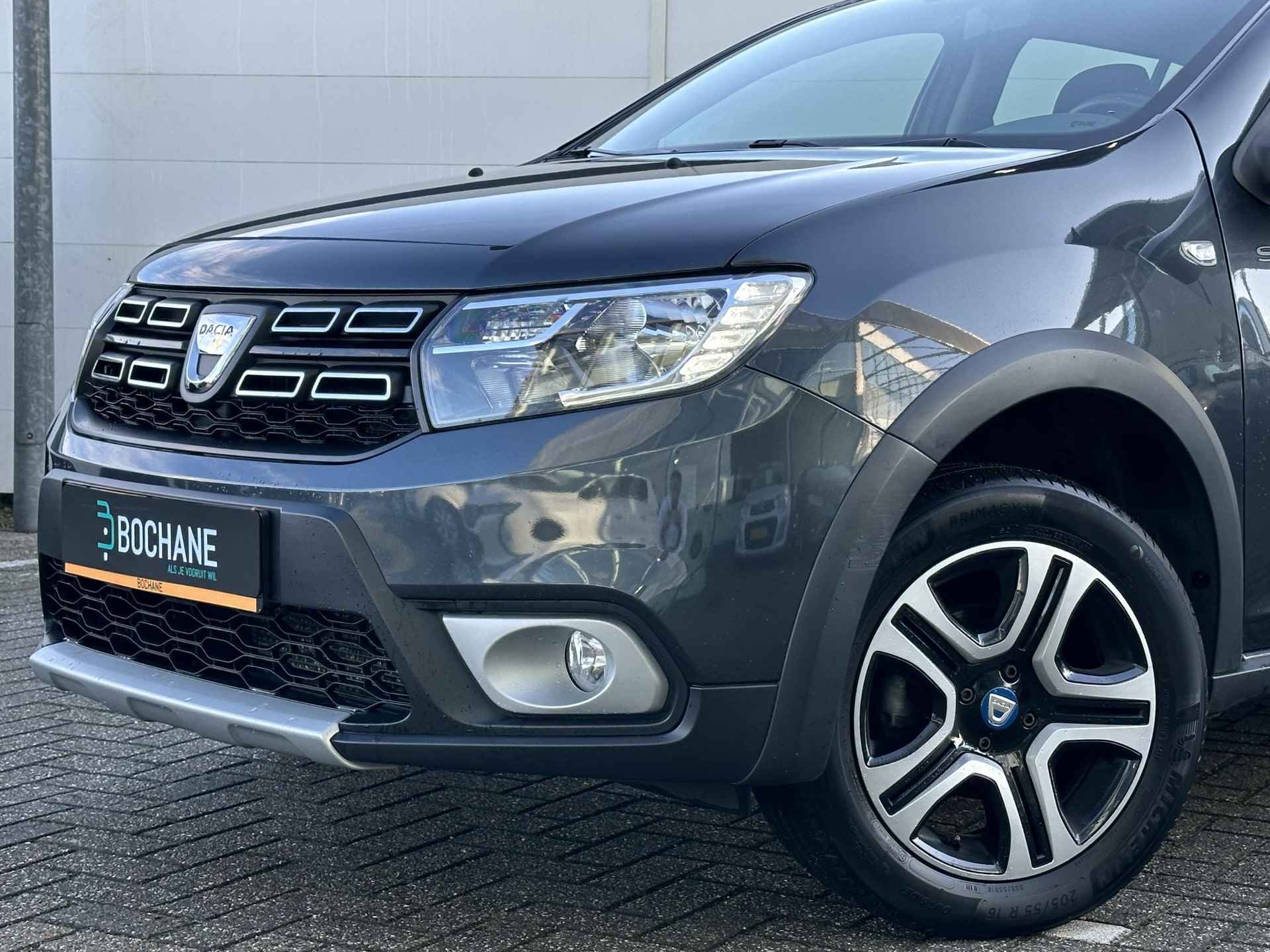 Dacia Sandero Stepway 1.0 TCe 100 Bi-Fuel SL 15th Anniv. | Hoge Instap | Camera | Navigatie | NAP | Historie | 1e eigenaar! - 4/39