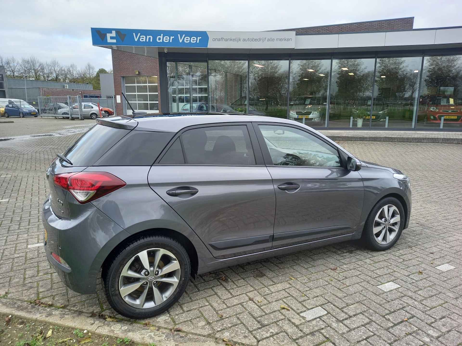 Hyundai i20 1.2 HP i-Motion Prem - 3/14