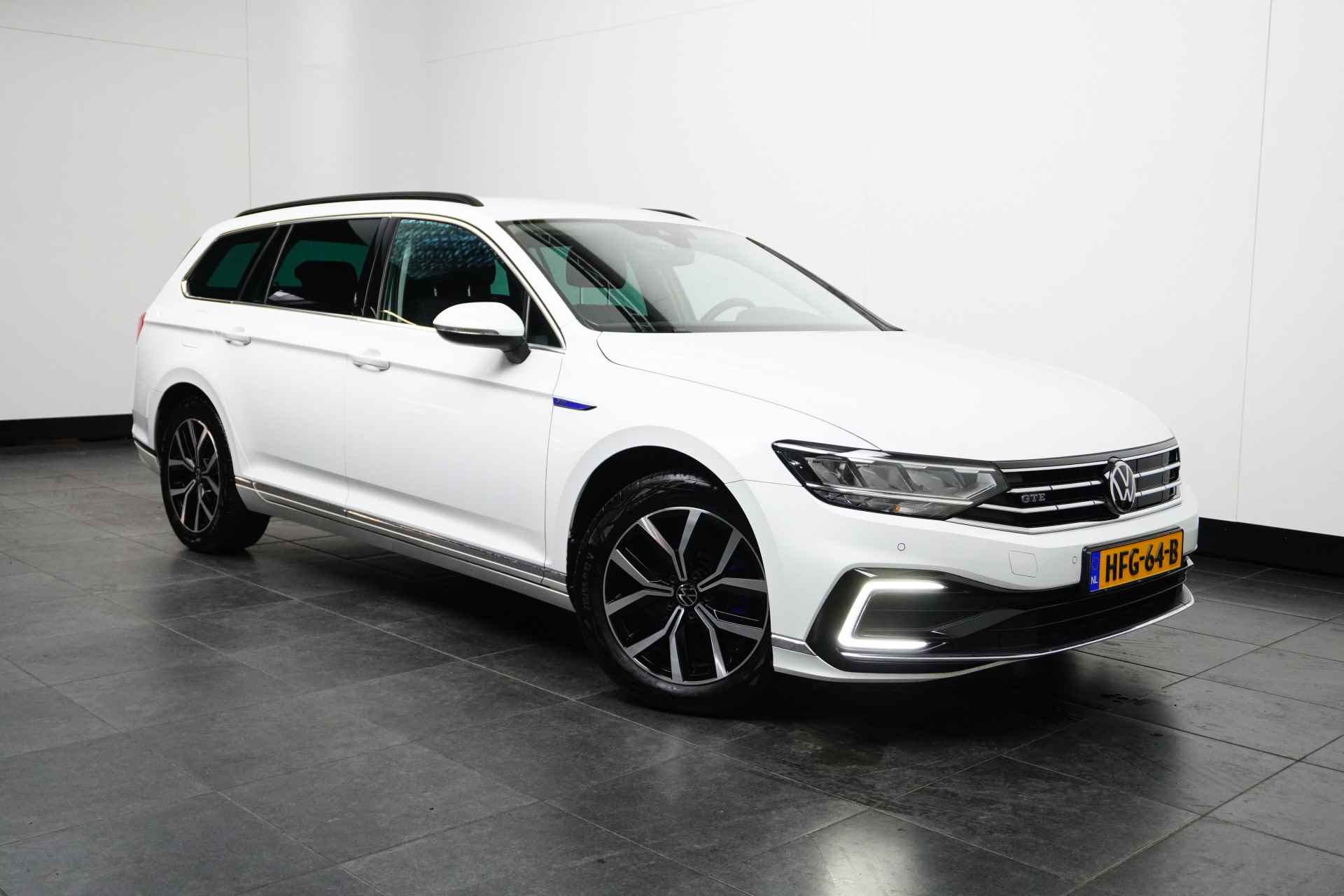 Volkswagen Passat Variant 1.4 TSI PHEV GTE Business | Zwenkbare Trekhaak | Carplay | Stoelverwarming - 4/34