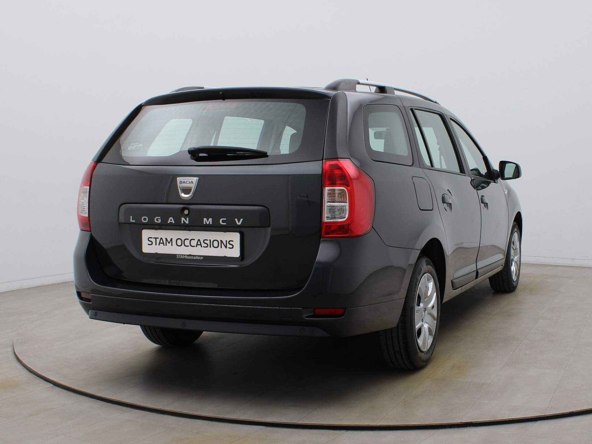 Dacia Logan MCV TCe 90pk Laureate Airco | Carplay | Cruise | Navi | Parksens. achter - 18/30