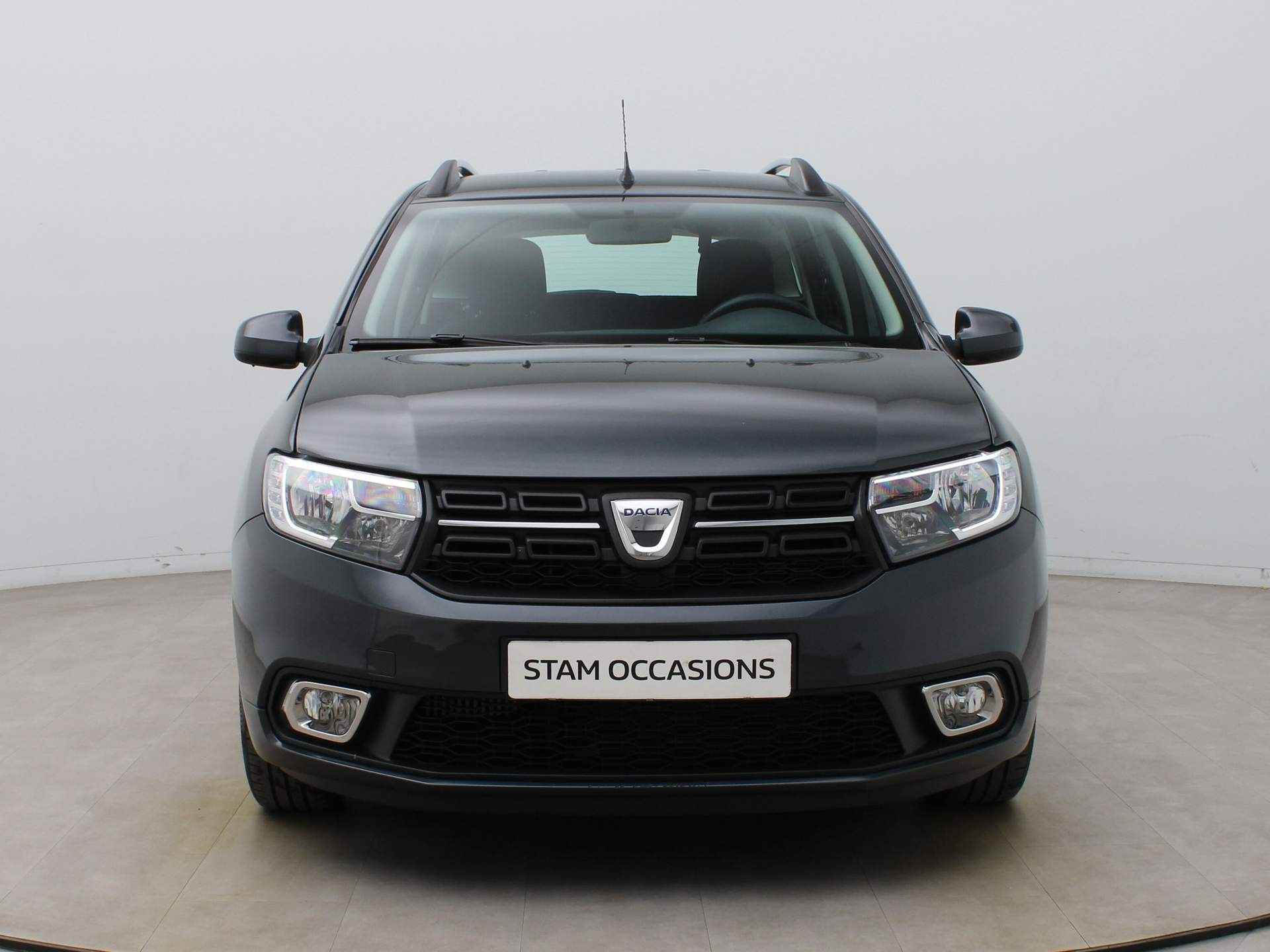 Dacia Logan MCV TCe 90pk Laureate Airco | Carplay | Cruise | Navi | Parksens. achter - 25/30