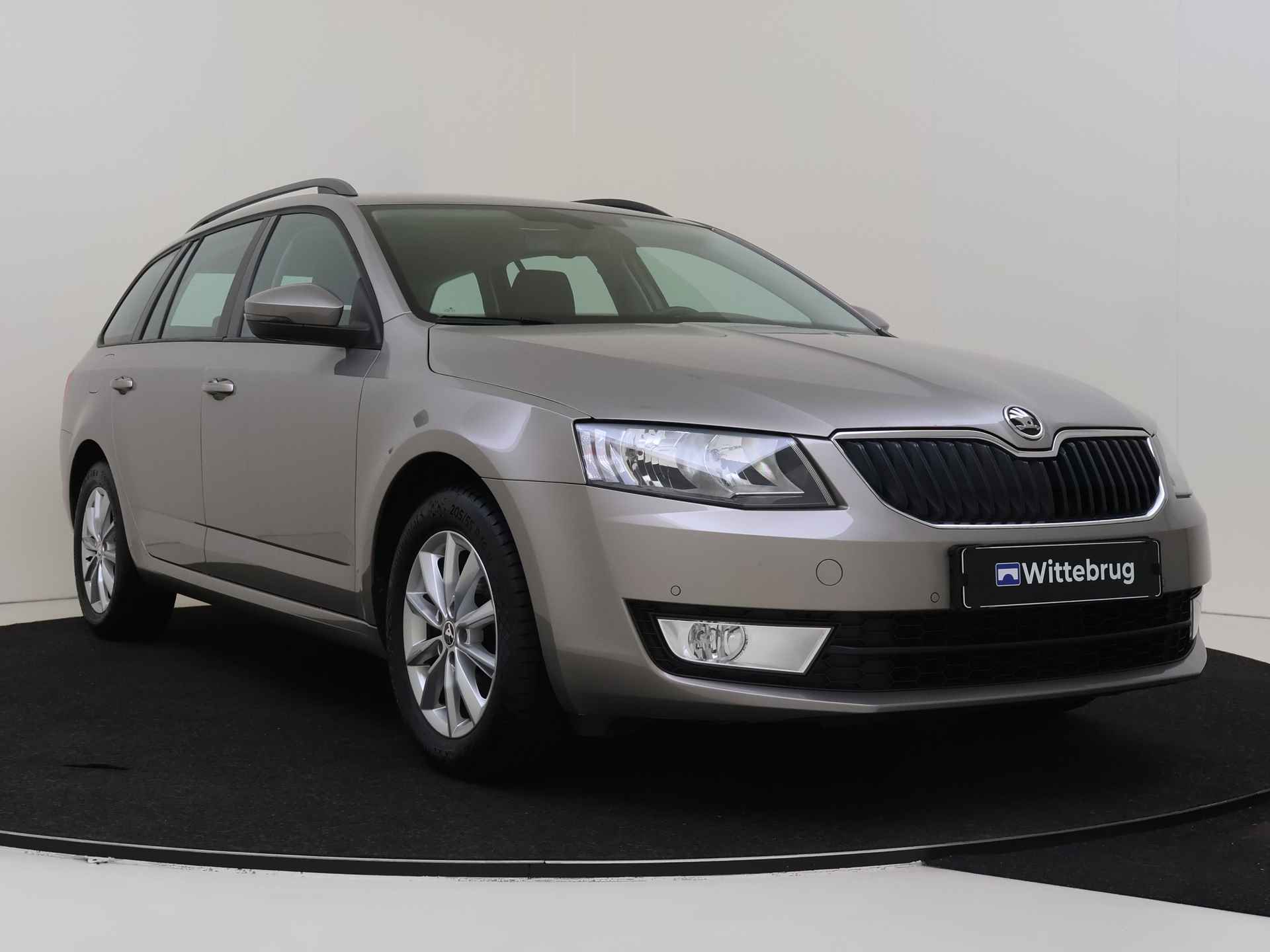 Škoda Octavia Combi 1.2 TSI Greentech Ambition Businessline | Navigatie | Trekhaak | Stoelverwarming - 4/39