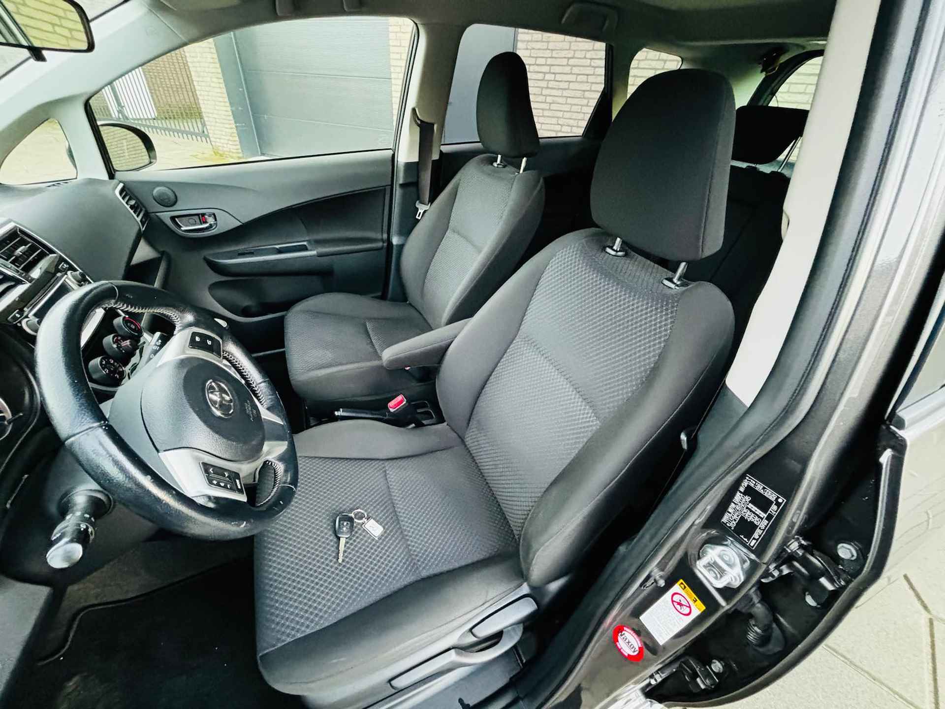 Toyota Verso-S 1.3 VVT-i Trend|AIRCO|HOGE Instap|veel ruimte en comfort| - 26/29