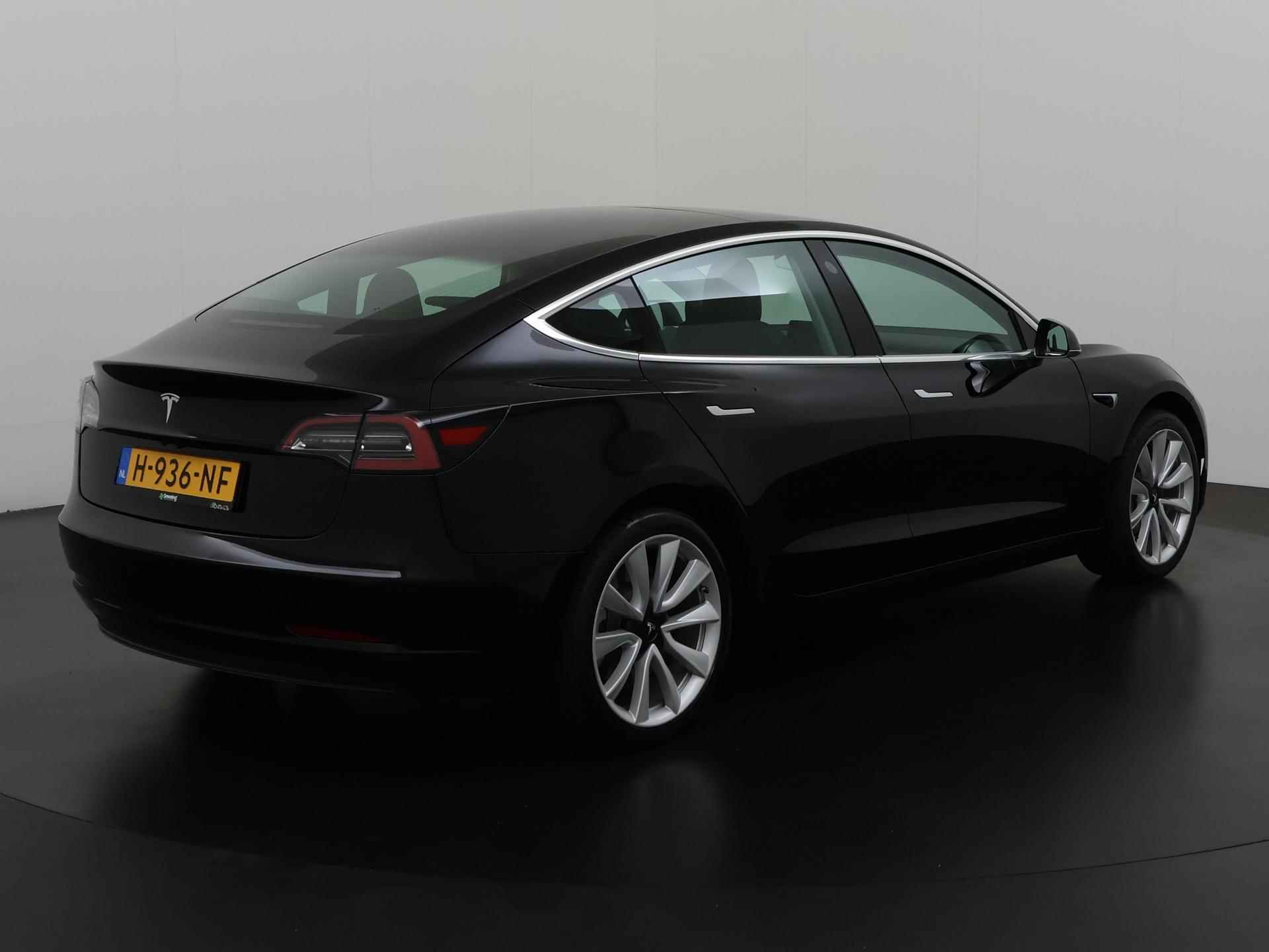 Tesla Model 3 Standard RWD Plus | Trekhaak | Panoramadak | Mem Stoel | Zondag Open! - 4/33