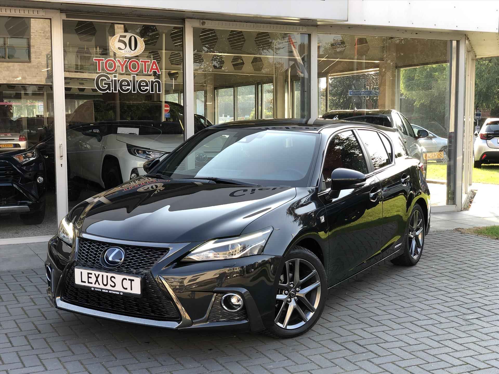 Lexus Ct 200h F Sport Line | Leer, Geheugenfunctie, Stoelverwarming, Parkeersensoren, Adaptive cruise control, Premium Navigatie - 2/44