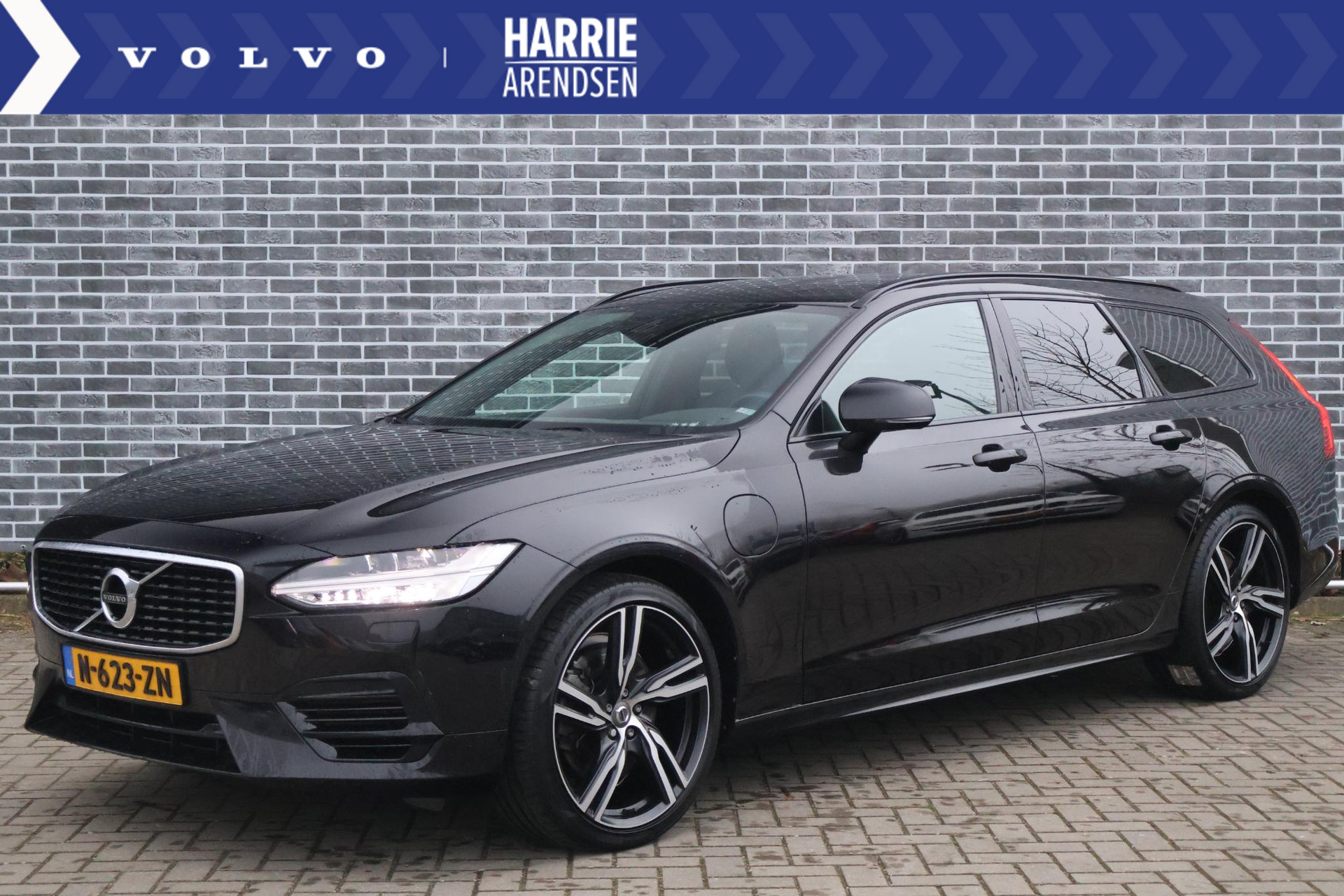 Volvo V90 2.0 T8 AWD R-Design | Trekhaak | Luchtvering | Harman/Kardon | Camera