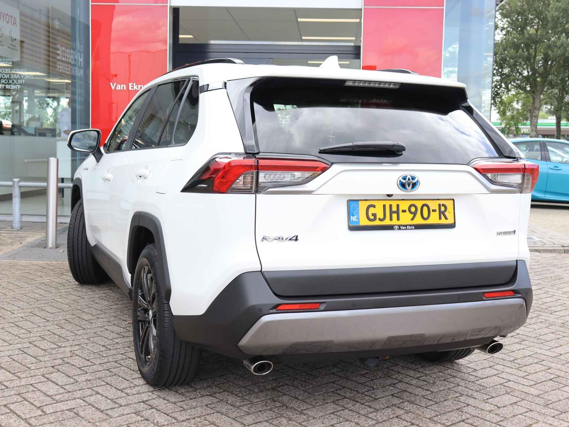 Toyota RAV4 2.5 Hybrid AWD Style Limited, Cruise Control, Climate Control, Navigatie, Stuurverwarming, Stoelverwarming, Draadloos laden, Voorruitverwarming bij de ruitenwissers, Camera, Apple Carplay / Android Auto, Parkeersensoren voor en achter, Trekhaak - 13/40