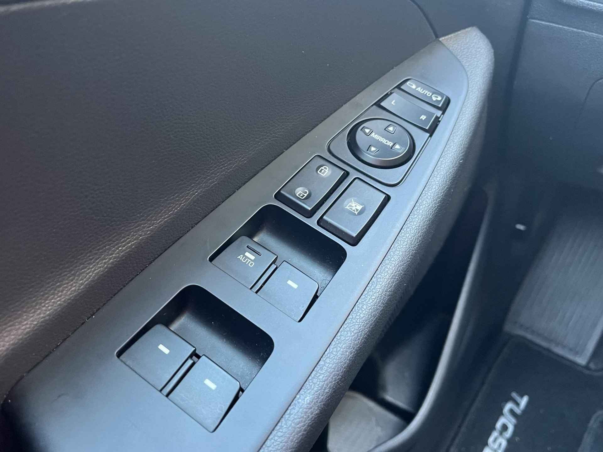 Hyundai Tucson 1.6 GDi 132 PK Comfort+ | Sidebars | Navigatie | Stoelverwarming voor & achter | Pdc+Camera | 18''Lmv Two-tone | - 22/41