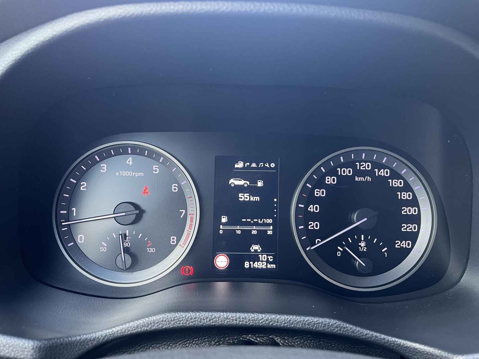 Hyundai Tucson 1.6 GDi 132 PK Comfort+ | Sidebars | Navigatie | Stoelverwarming voor & achter | Pdc+Camera | 18''Lmv Two-tone | - 25/41