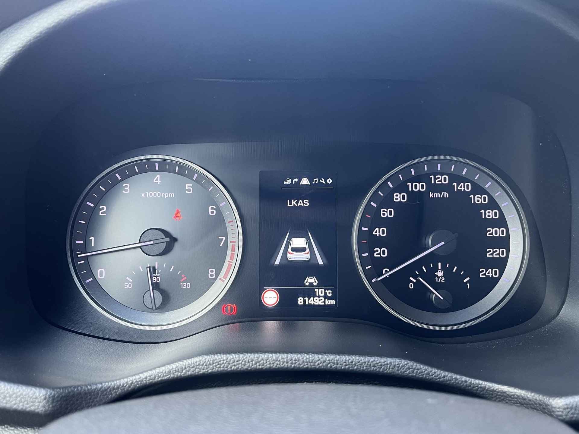 Hyundai Tucson 1.6 GDi 132 PK Comfort+ | Sidebars | Navigatie | Stoelverwarming voor & achter | Pdc+Camera | 18''Lmv Two-tone | - 27/41