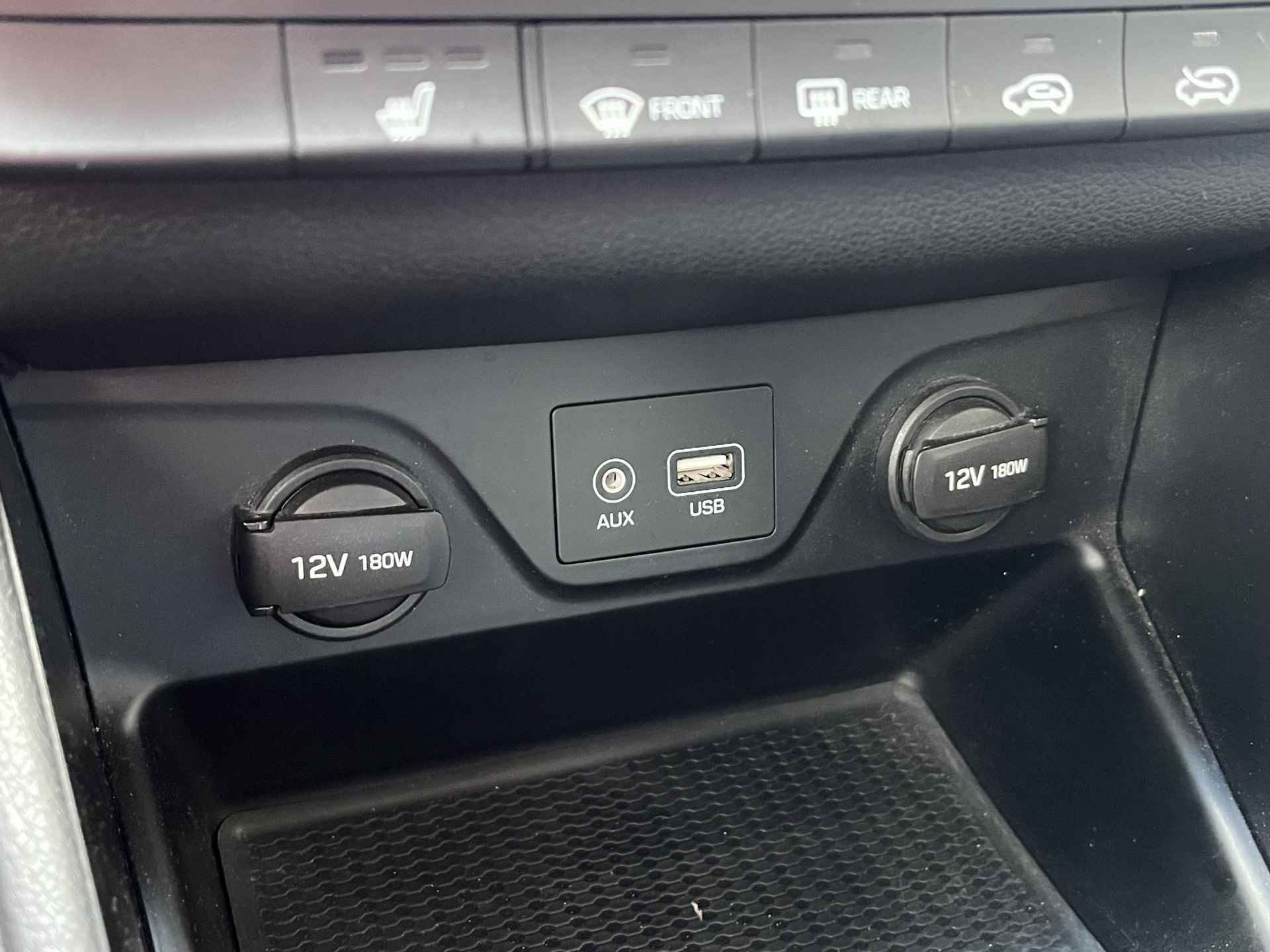 Hyundai Tucson 1.6 GDi 132 PK Comfort+ | Sidebars | Navigatie | Stoelverwarming voor & achter | Pdc+Camera | 18''Lmv Two-tone | - 30/41