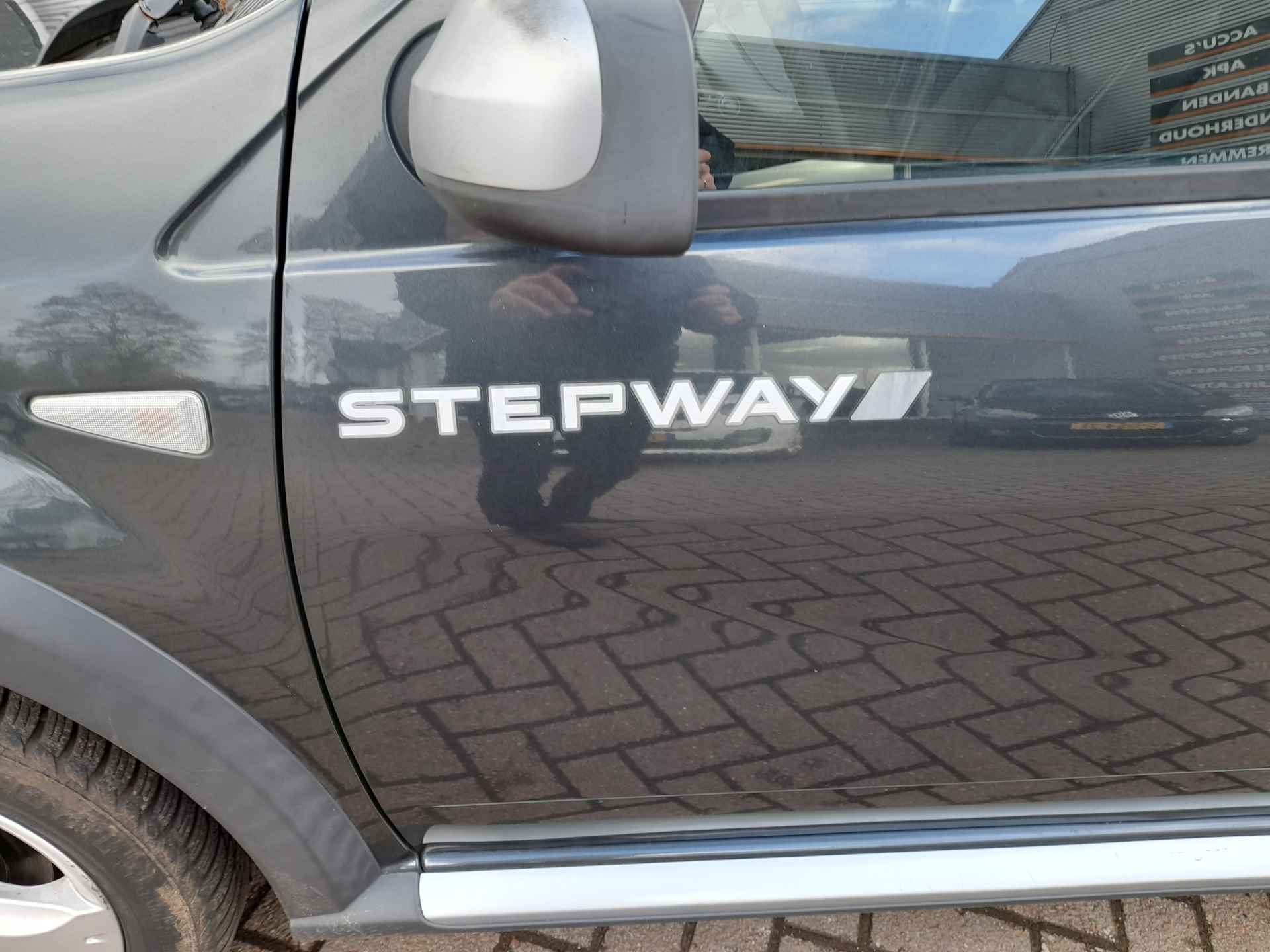 Dacia Sandero 1.6 Stepway | Airco | Trekhaak | Stepway uitvoering! | RIJKLAARPRIJS INCL 12 MAANDEN GARANTIE EN BEURT - 8/14