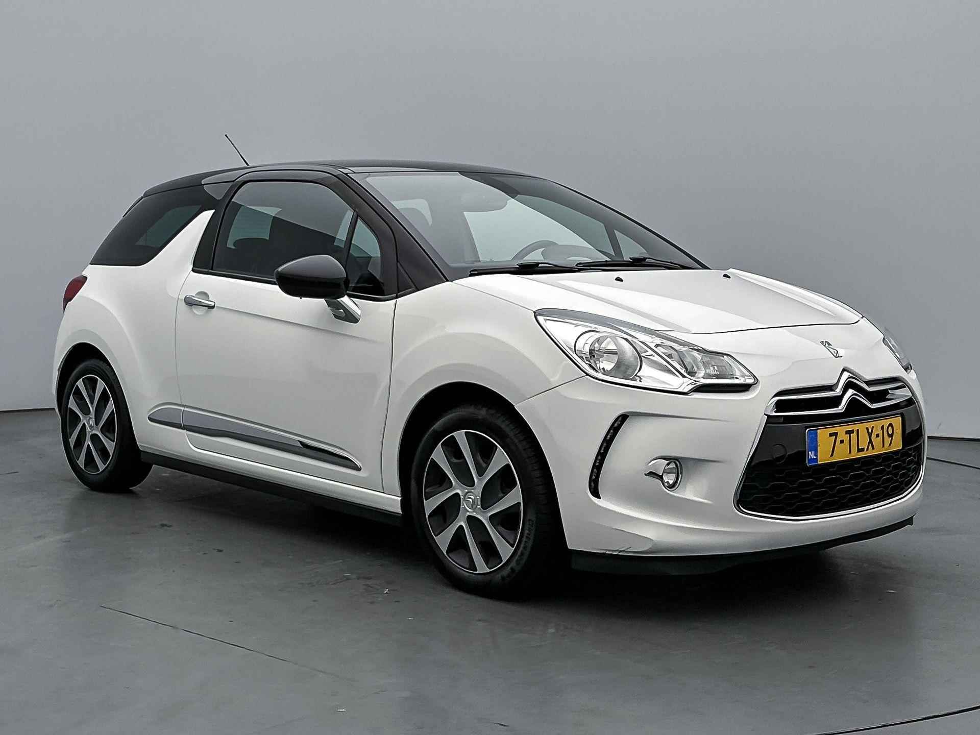 Citroen DS3 Business 82 pk | Navigatie | Parkeersensoren Achter | Sportonderstel | LED Dagrijverlichting | Elektrische Buitenspiegels Verstel -en Verwarmdbaar | Mistlampen Voor | Climate Control | Cruise Control | 16" Lichtmetalen Velgen | Apple Carplay/Android Auto | - 4/31