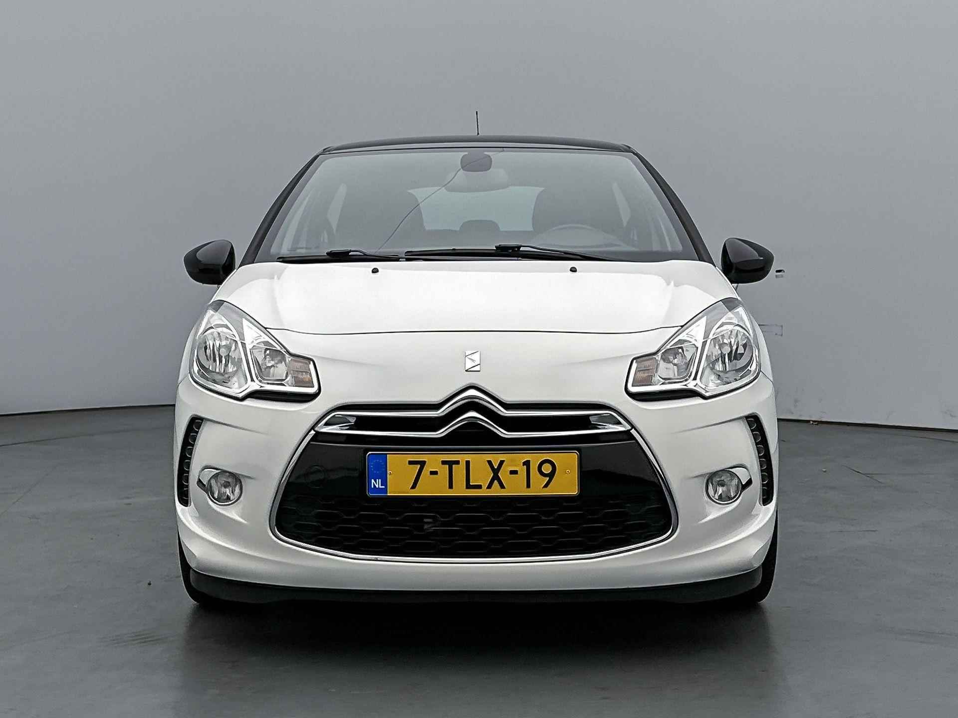 Citroen DS3 Business 82 pk | Navigatie | Parkeersensoren Achter | Sportonderstel | LED Dagrijverlichting | Elektrische Buitenspiegels Verstel -en Verwarmdbaar | Mistlampen Voor | Climate Control | Cruise Control | 16" Lichtmetalen Velgen | Apple Carplay/Android Auto | - 5/31