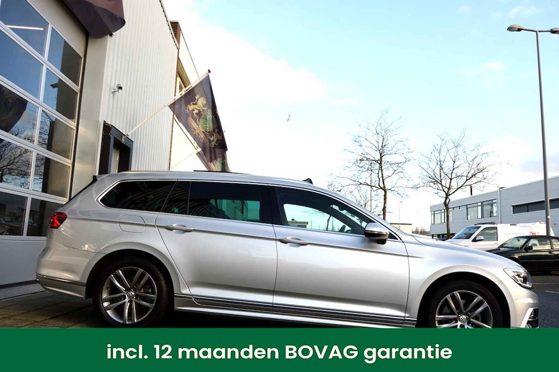 Volkswagen Passat Variant Highline R LEER/NAVI/CAM360º/PANO - 11/45