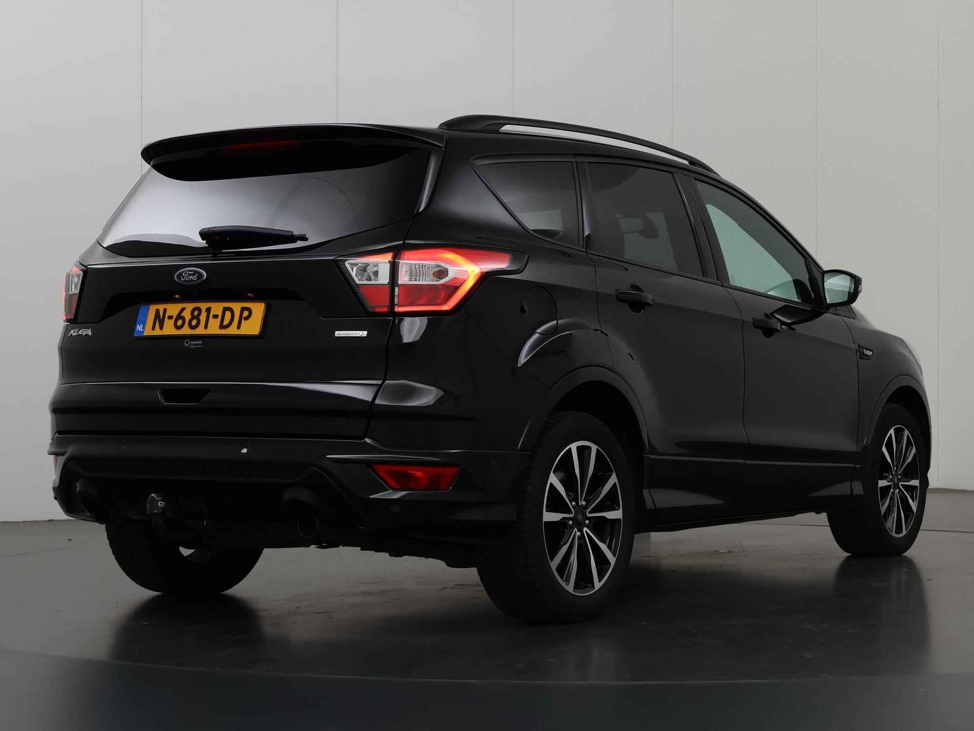 Ford Kuga 1.5 EcoBoost ST Line | Trekhaak | Navigatie | Parkeercamera | Stoel & Stuurverwarming | Parkeersensoren | - 3/40