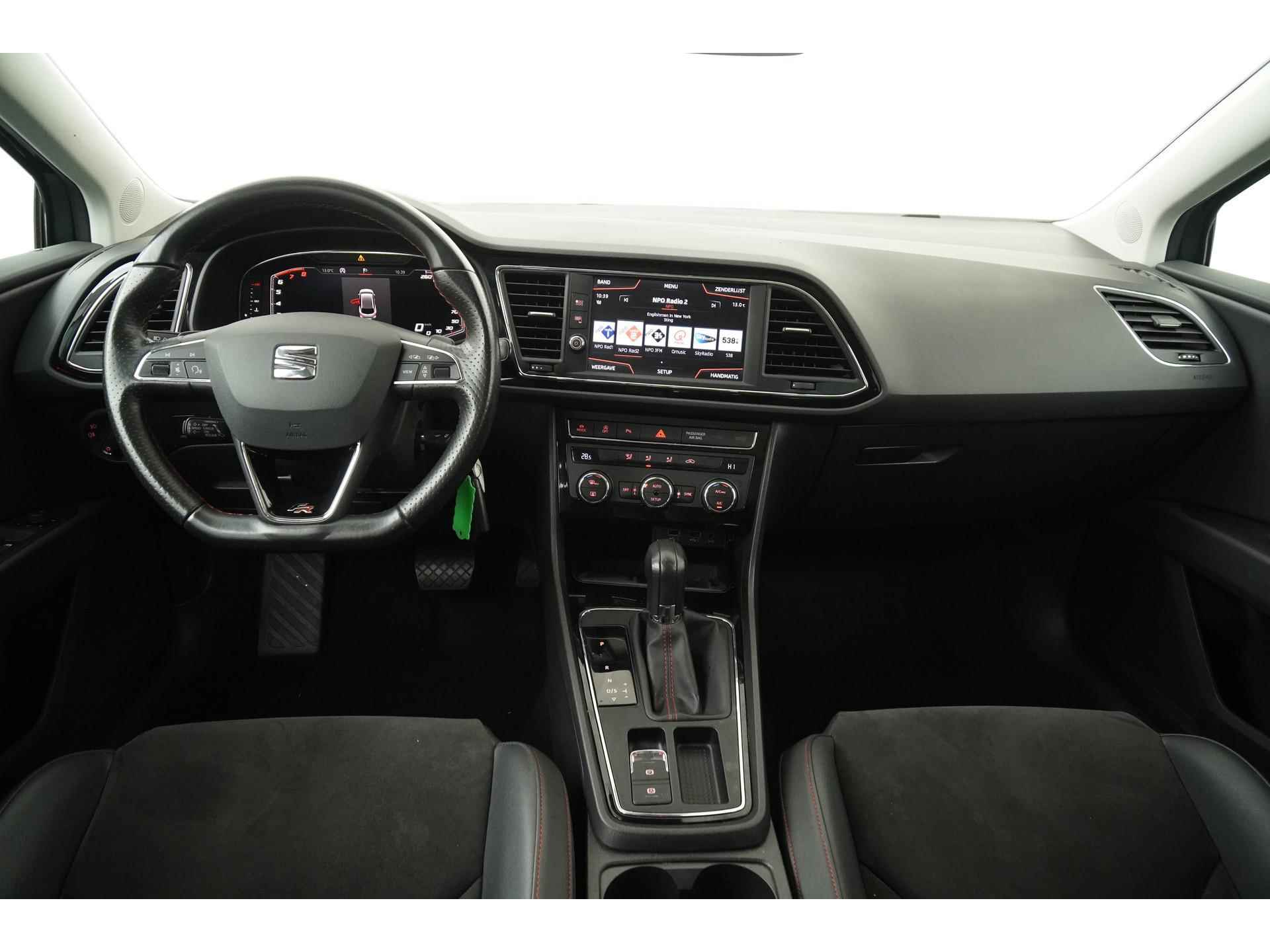 SEAT León ST 1.5 TSI FR Black Edition DSG | Digital Cockpit | Panoramadak | Zondag Open! - 5/44
