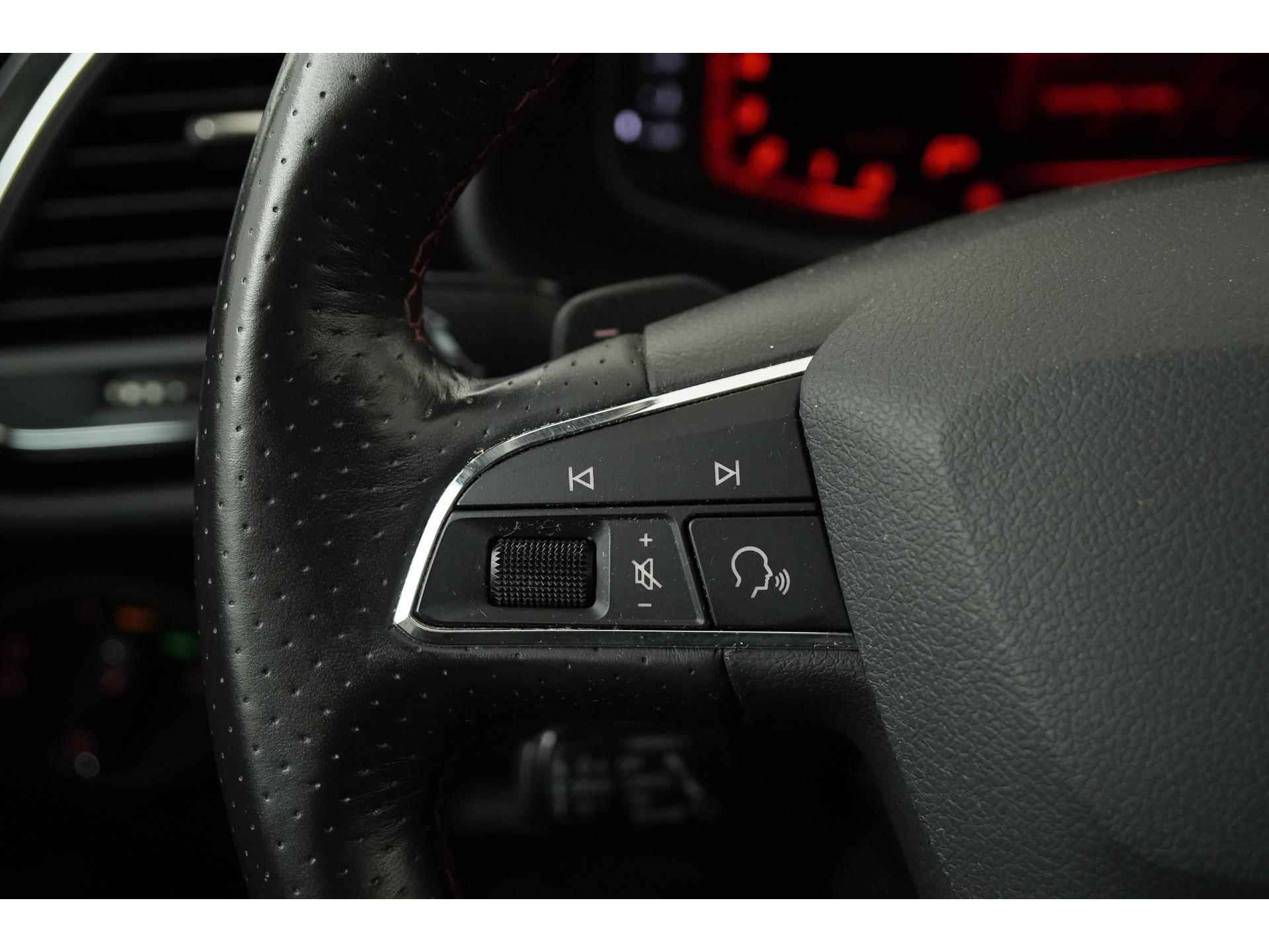 SEAT León ST 1.5 TSI FR Black Edition DSG | Digital Cockpit | Panoramadak | Zondag Open! - 8/44