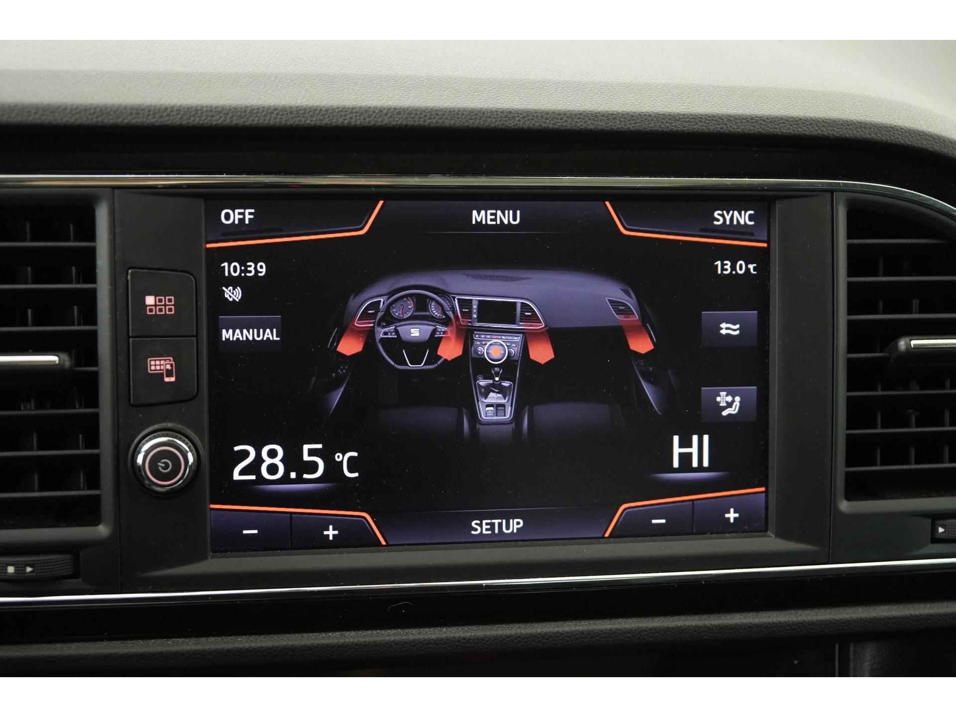 SEAT León ST 1.5 TSI FR Black Edition DSG | Digital Cockpit | Panoramadak | Zondag Open! - 11/44