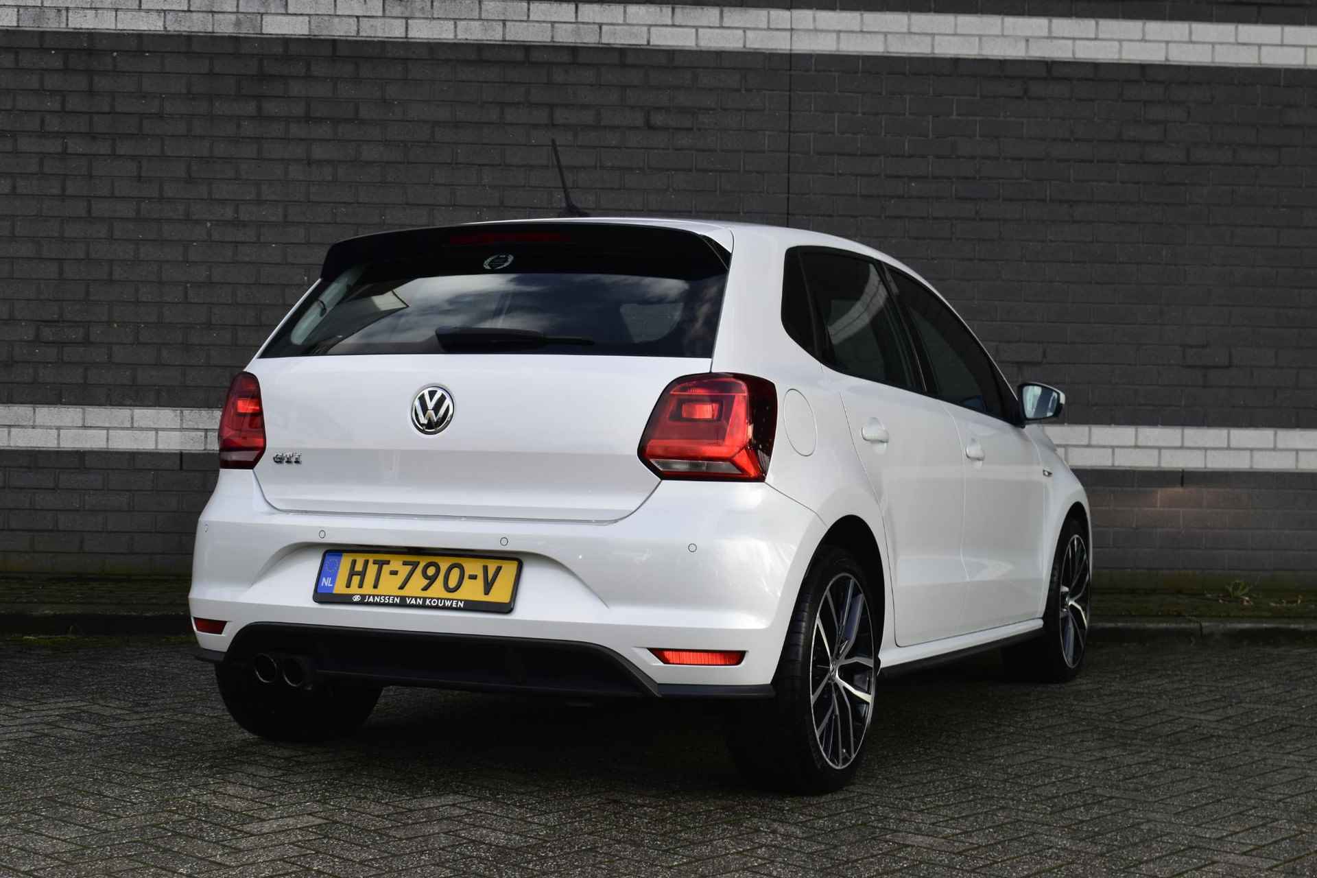 Volkswagen Polo 1.8 TSI GTI / Automaat / Orgineel NL / Camera / Navigatie - 2/43