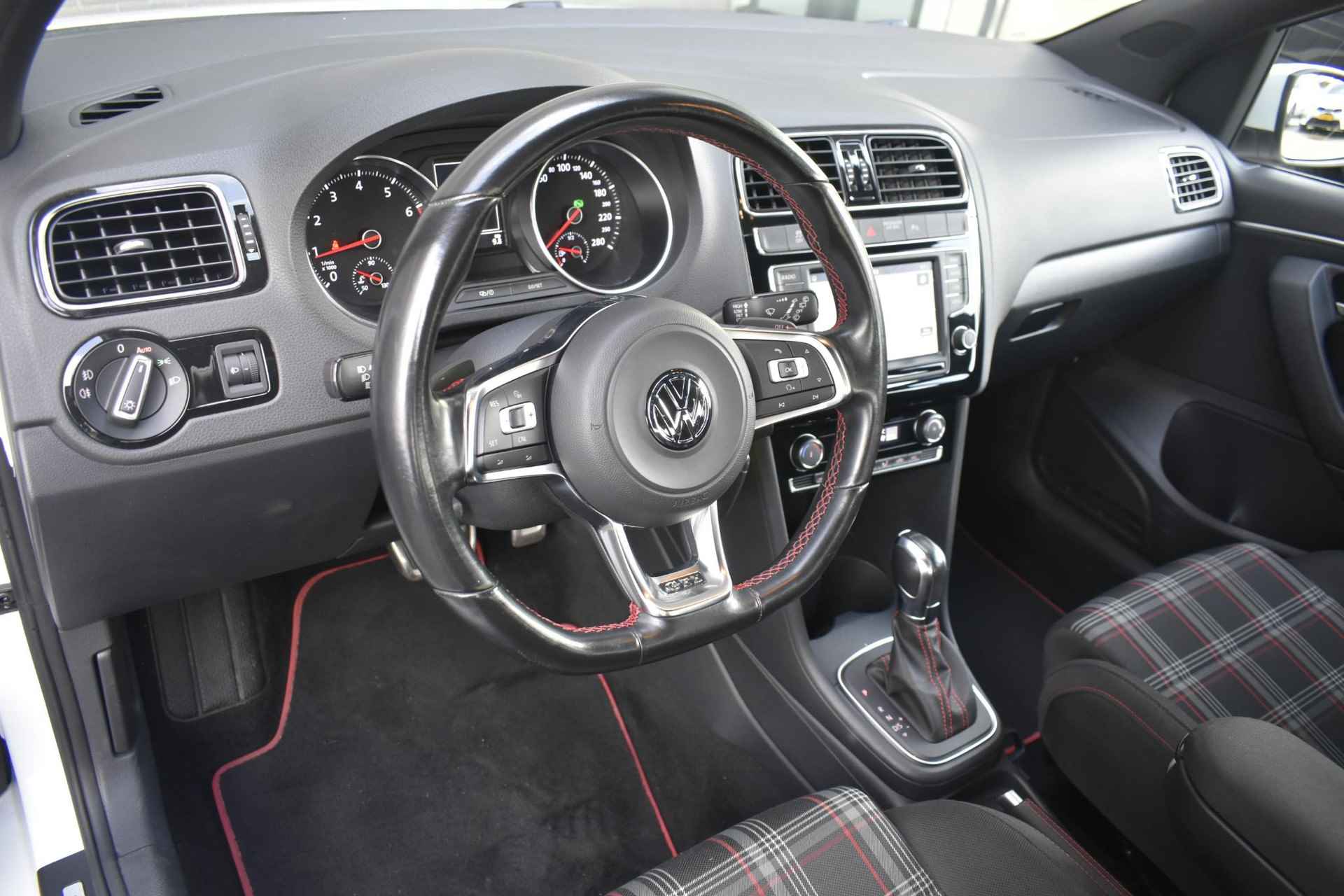 Volkswagen Polo 1.8 TSI GTI / Automaat / Orgineel NL / Camera / Navigatie - 3/43