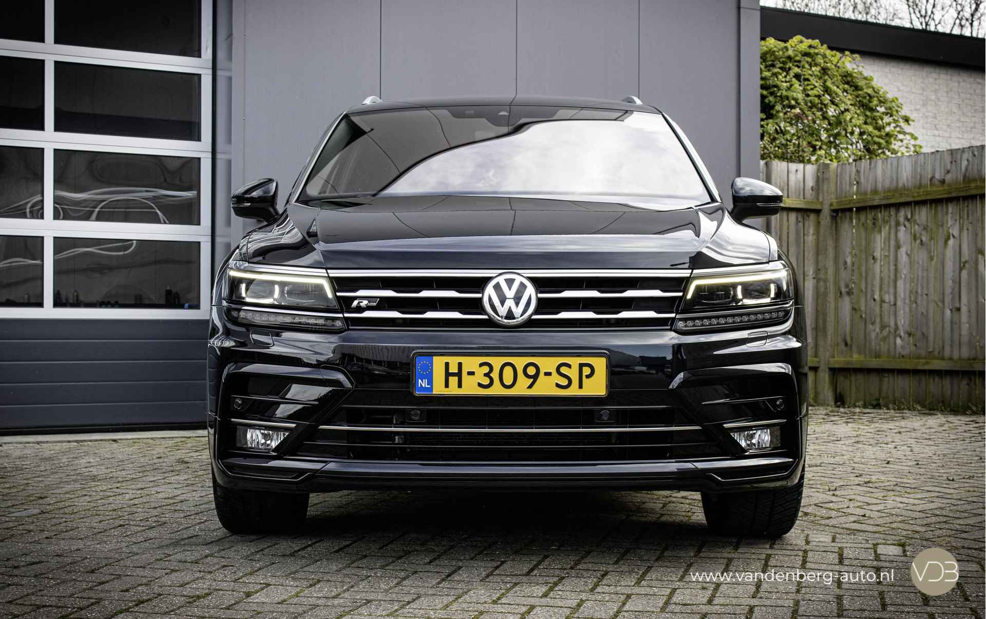 Volkswagen Tiguan Allspace 1.5T 150pk Highline 7-Persoons R-Line VIRTUAL LED - 2/15