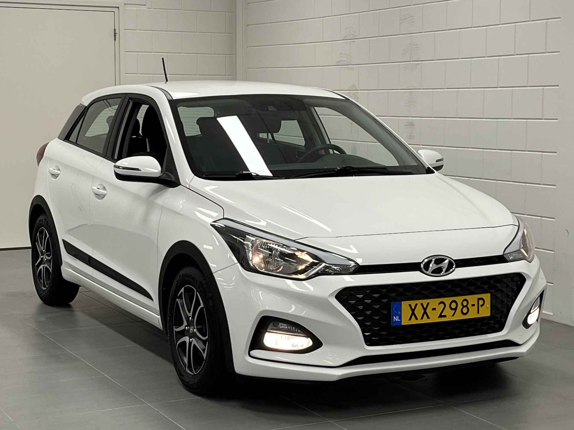 Hyundai i20 1.0 T-GDI Comfort GT PACK | NAVIGATIE | PARKEERCAMERA | SPORTIEF UITGEVOERD! - 9/45