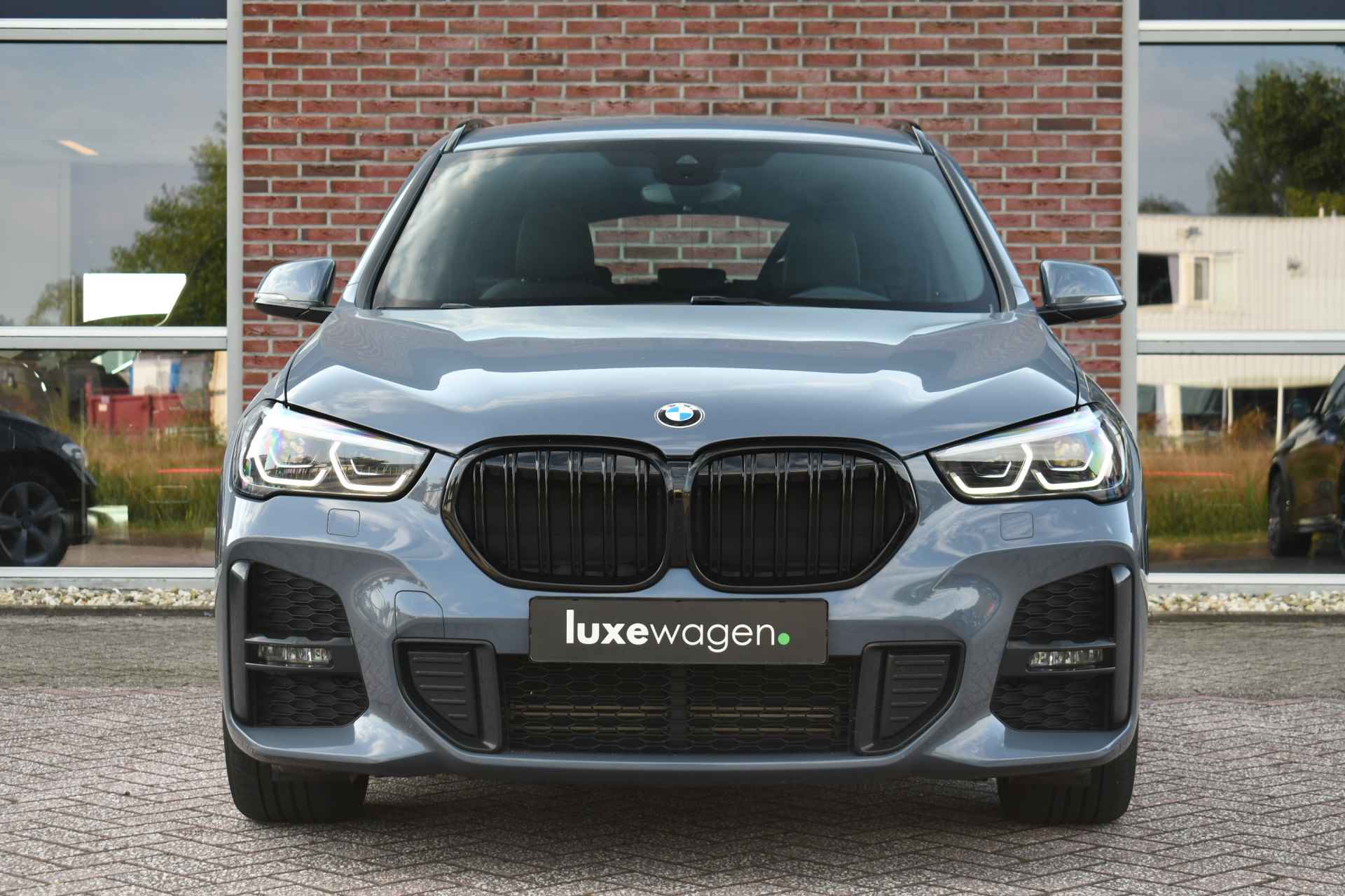 BMW X1 xDrive25e 220pk M-Sport Stormbay LED El-klep DAB - 7/72