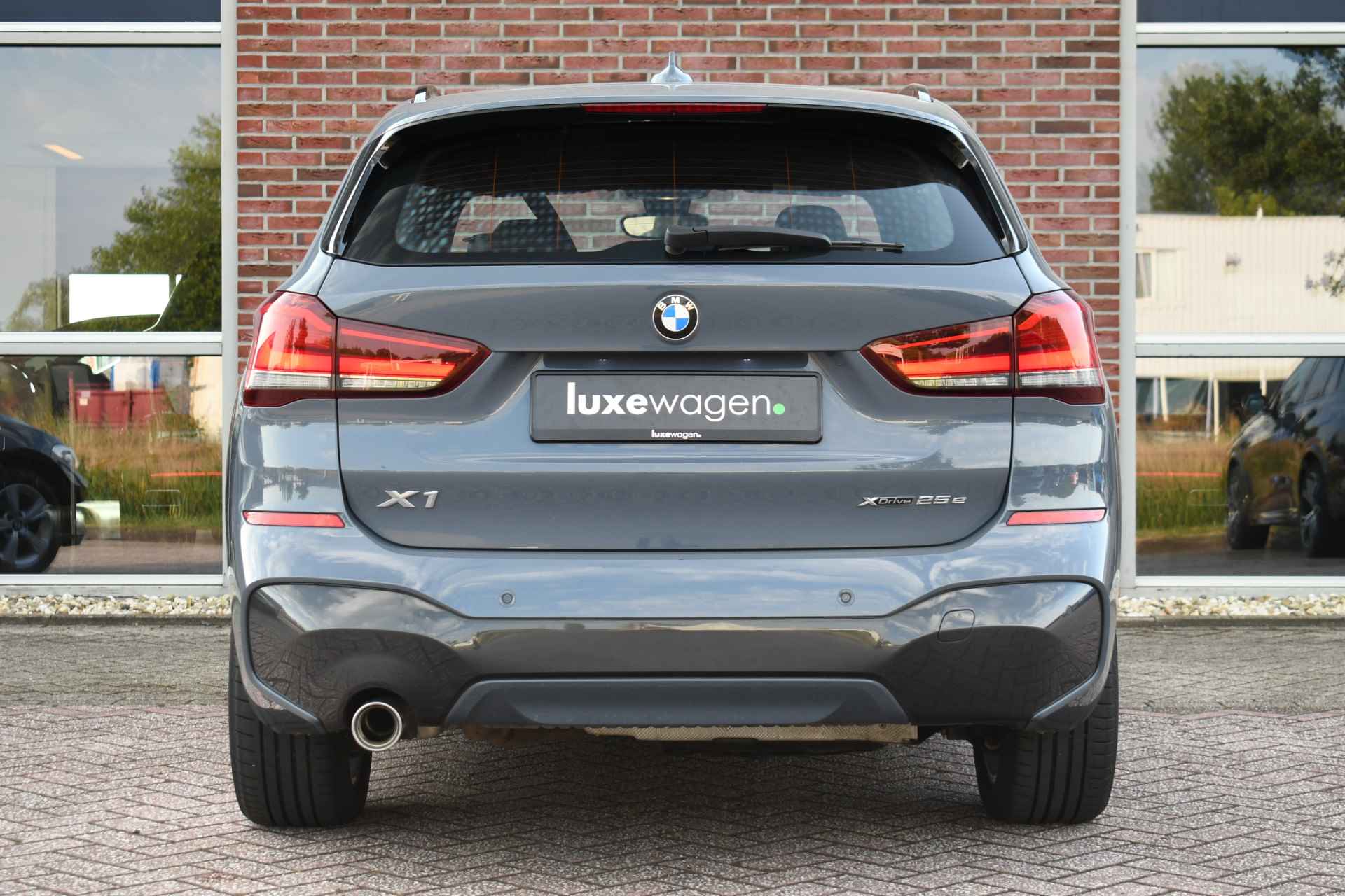 BMW X1 xDrive25e 220pk M-Sport Stormbay LED El-klep DAB - 8/72