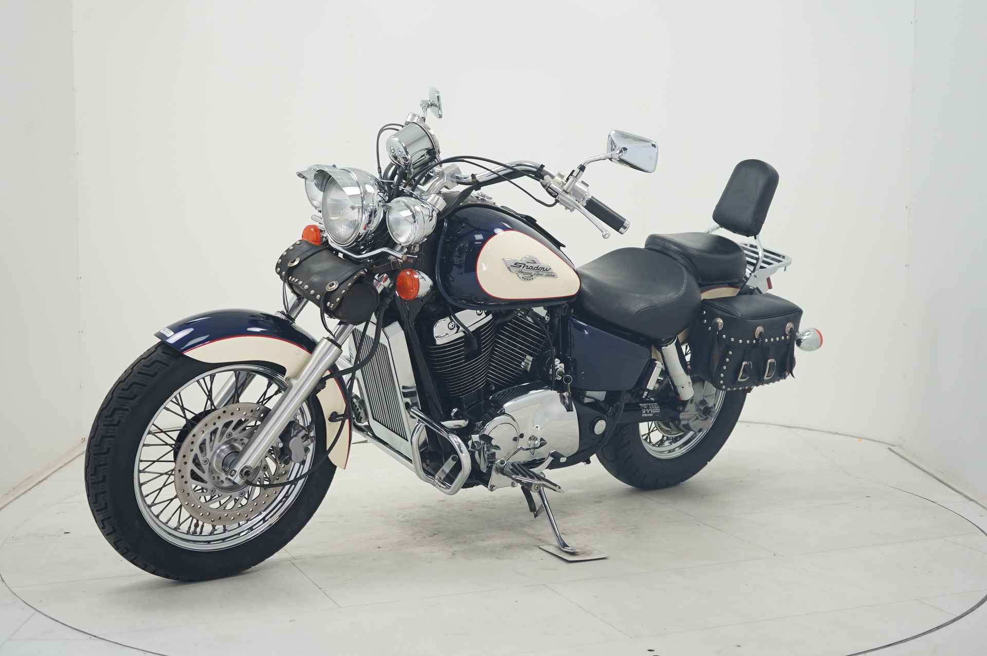 Honda VT 1100 C2 - 4/18