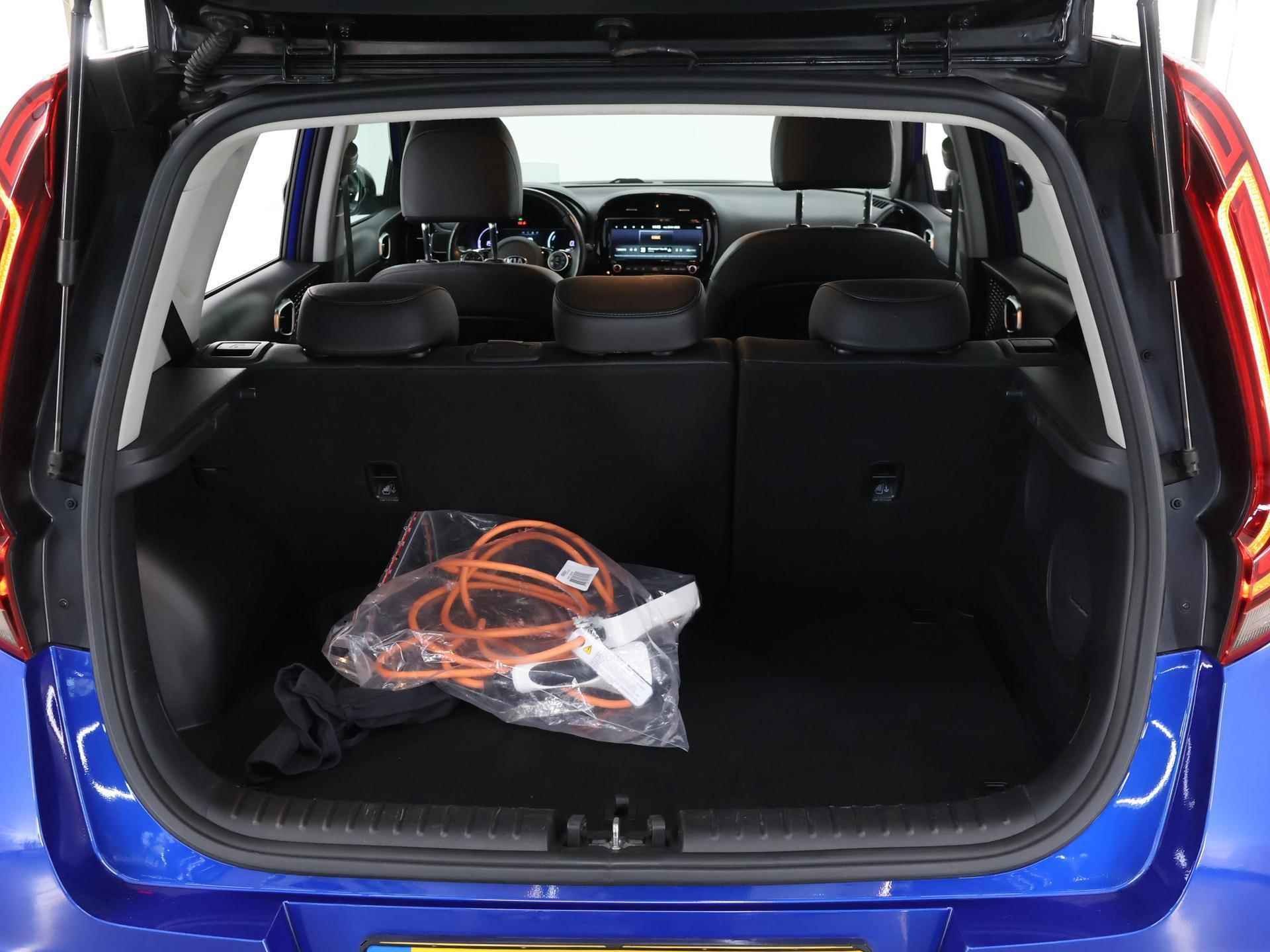 Kia e-Soul ExecutiveLine 64 kWh | Lederen Bekleding | Stoelventilatie | Stoel/Stuurwielverwarming | Harmankardon Audio - 43/48